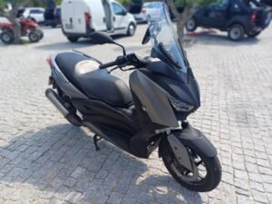 YAMAHA Xmax 300cc