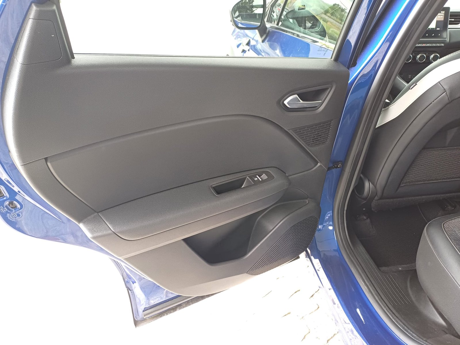 
								Renault Captur 1.0 TCE 90cv full									