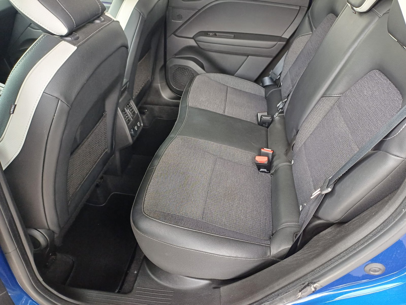 
								Renault Captur 1.0 TCE 90cv full									