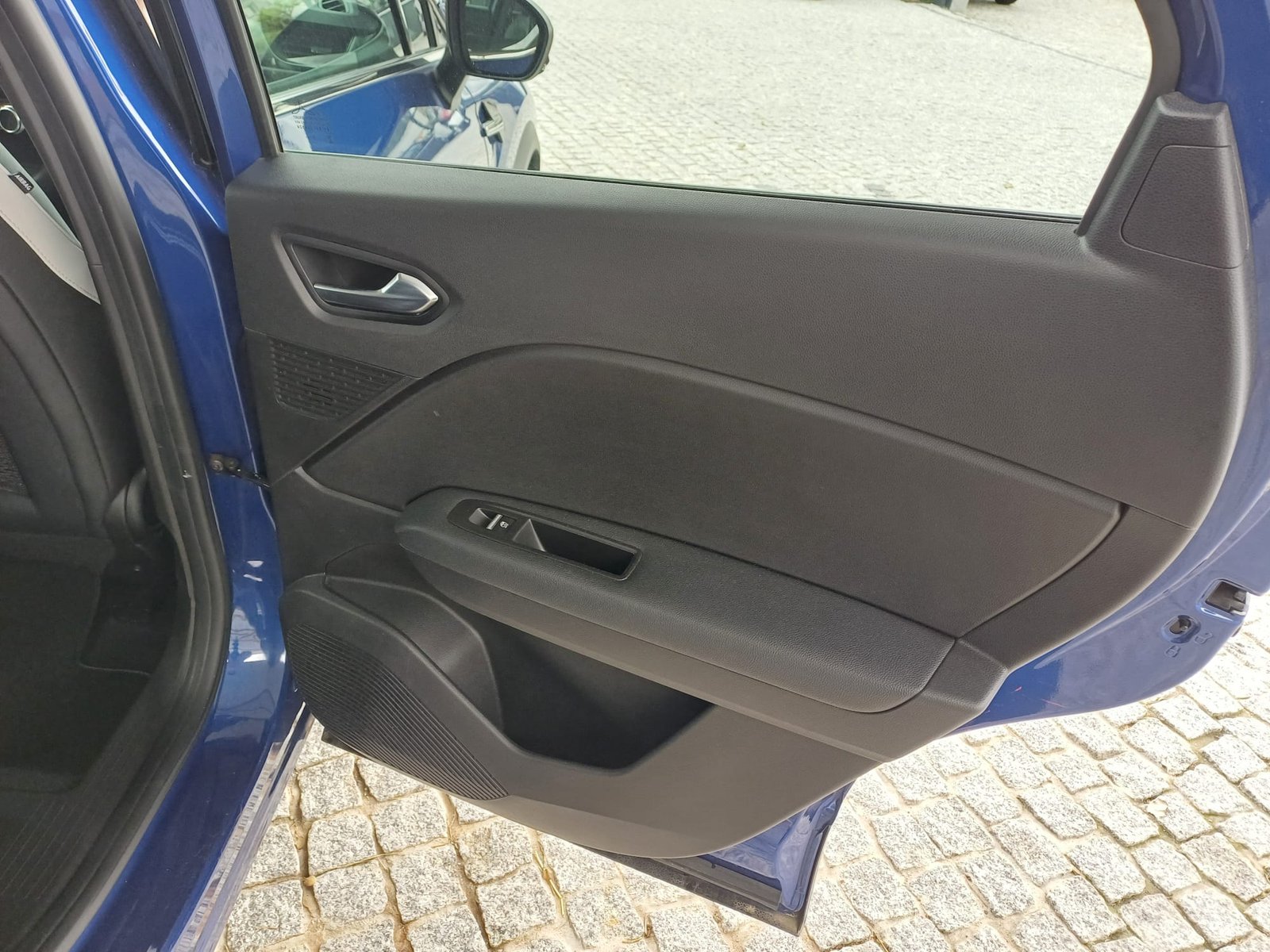 
								Renault Captur 1.0 TCE 90cv full									
