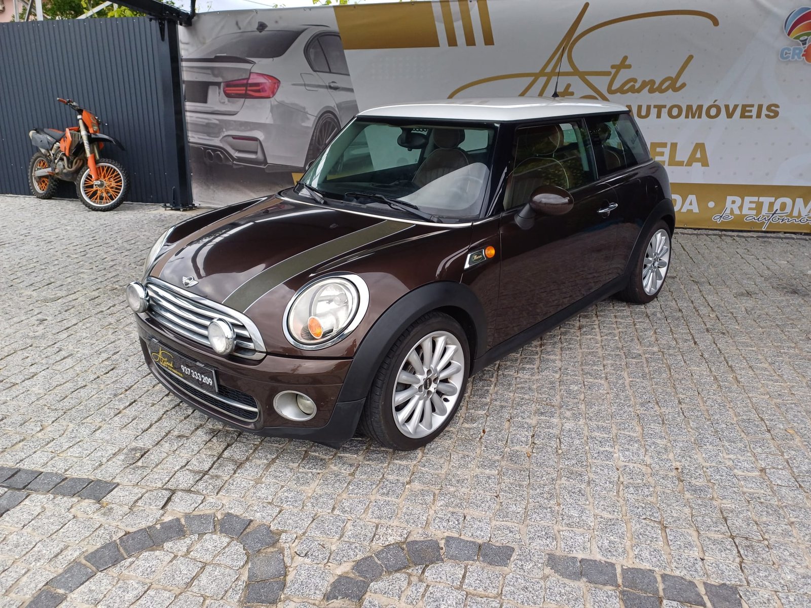 
								Mini Cooper 50 Mayfair 1.6 D 109cv full									