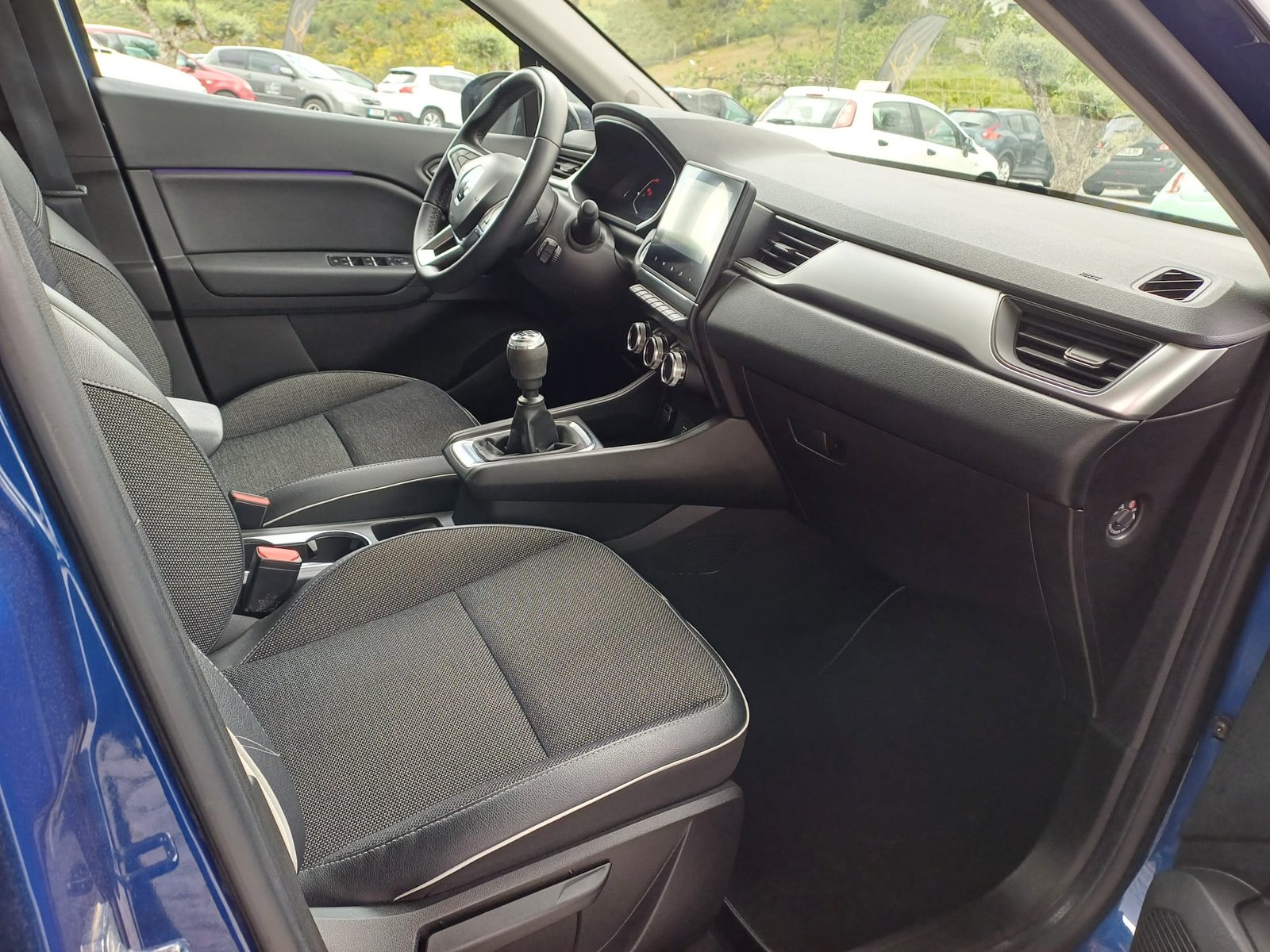 
								Renault Captur 1.0 TCE 90cv full									