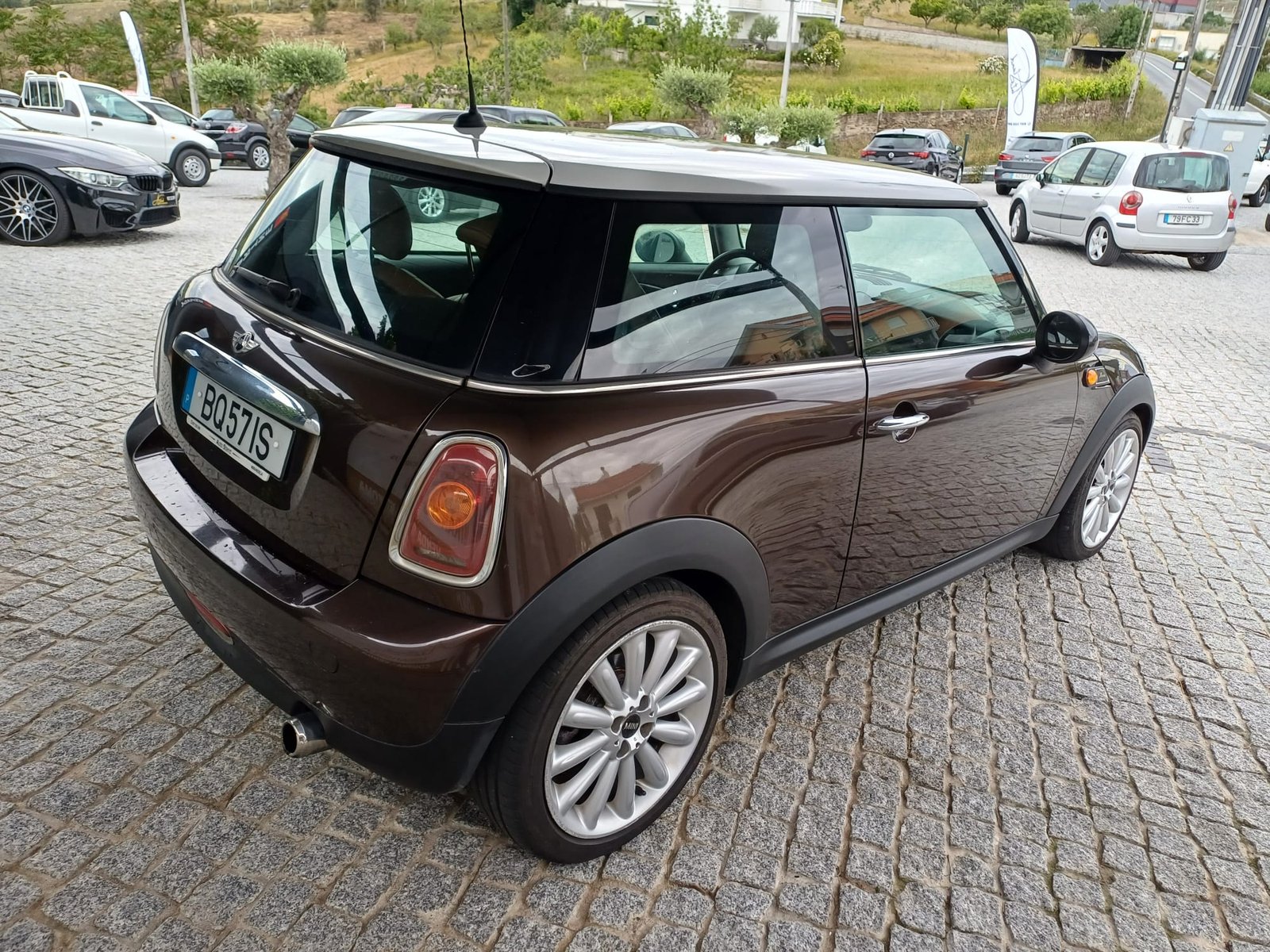 
								Mini Cooper 50 Mayfair 1.6 D 109cv full									