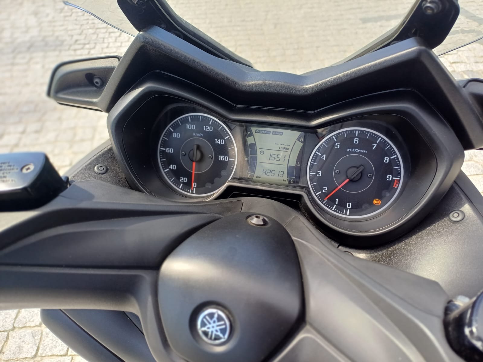 
								YAMAHA Xmax 300cc full									