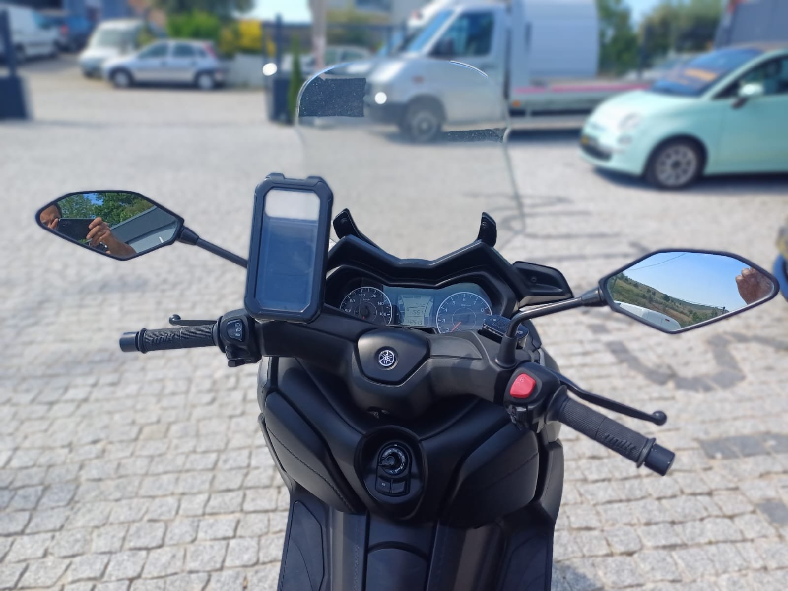
								YAMAHA Xmax 300cc full									