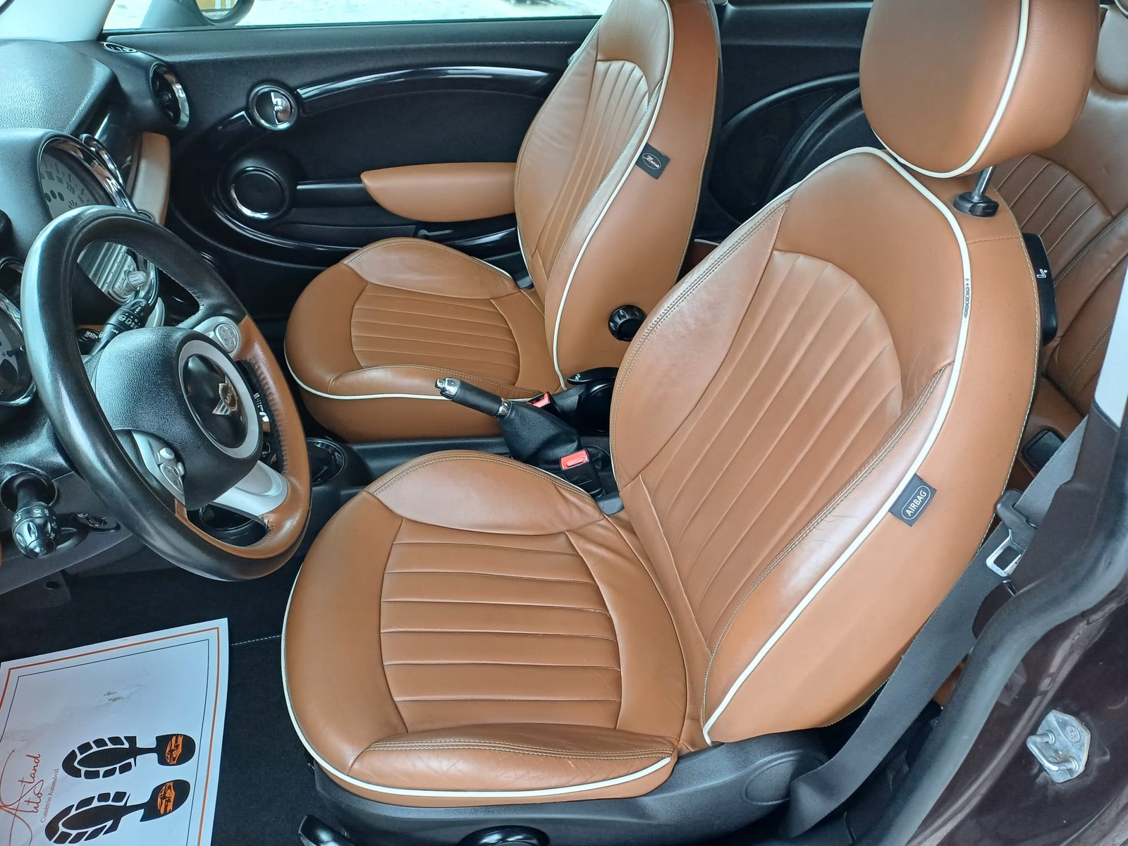 
								Mini Cooper 50 Mayfair 1.6 D 109cv full									