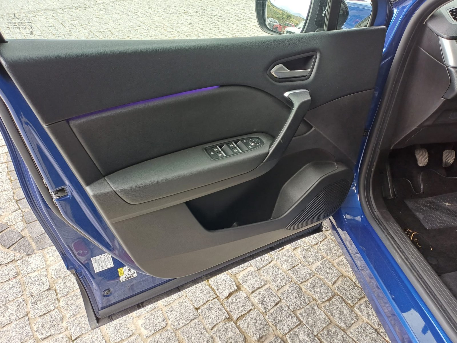 
								Renault Captur 1.0 TCE 90cv full									