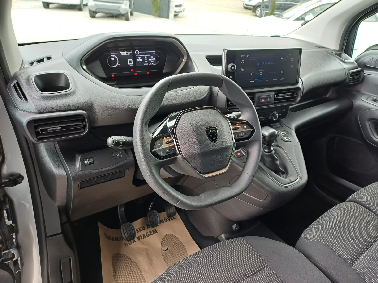 
								Peugeot Partner 1.5 blue hdi full									