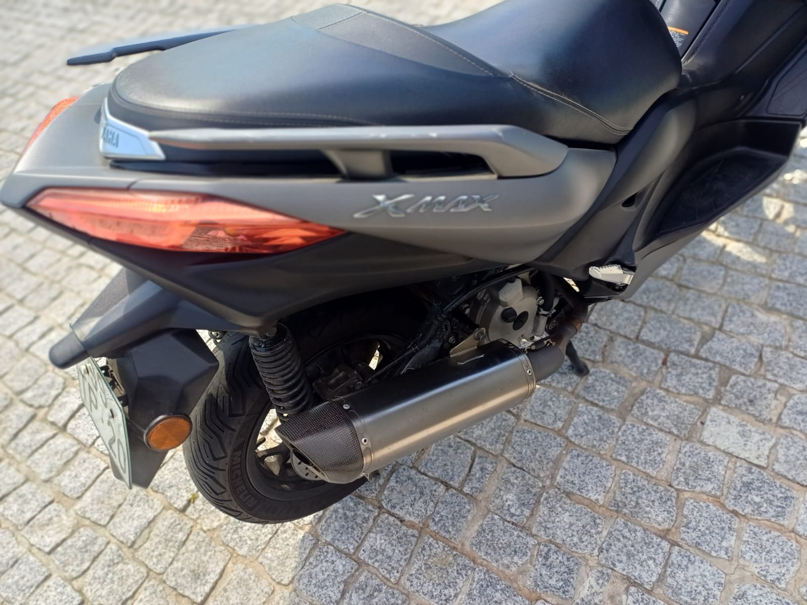
								YAMAHA Xmax 300cc full									