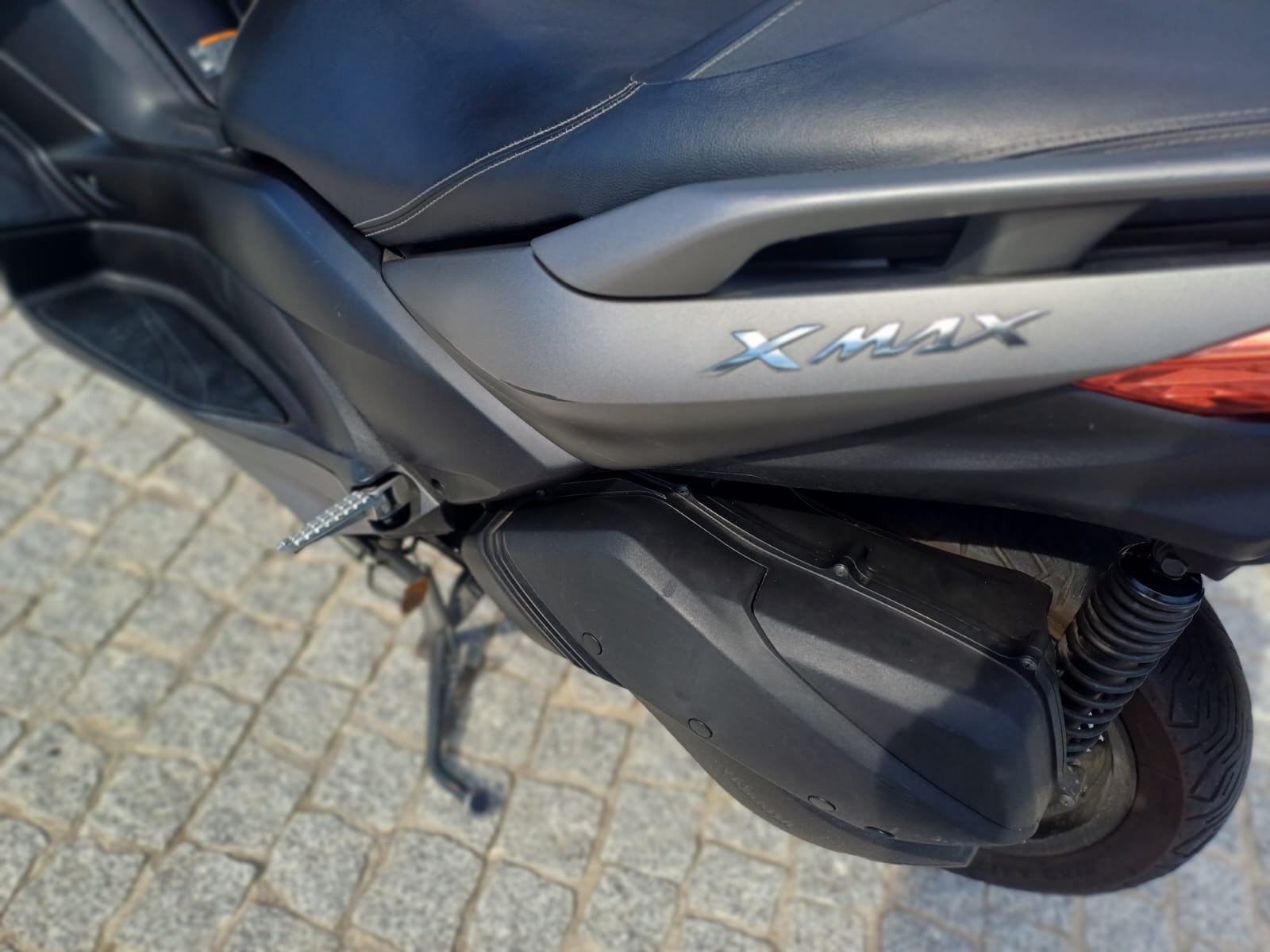 
								YAMAHA Xmax 300cc full									