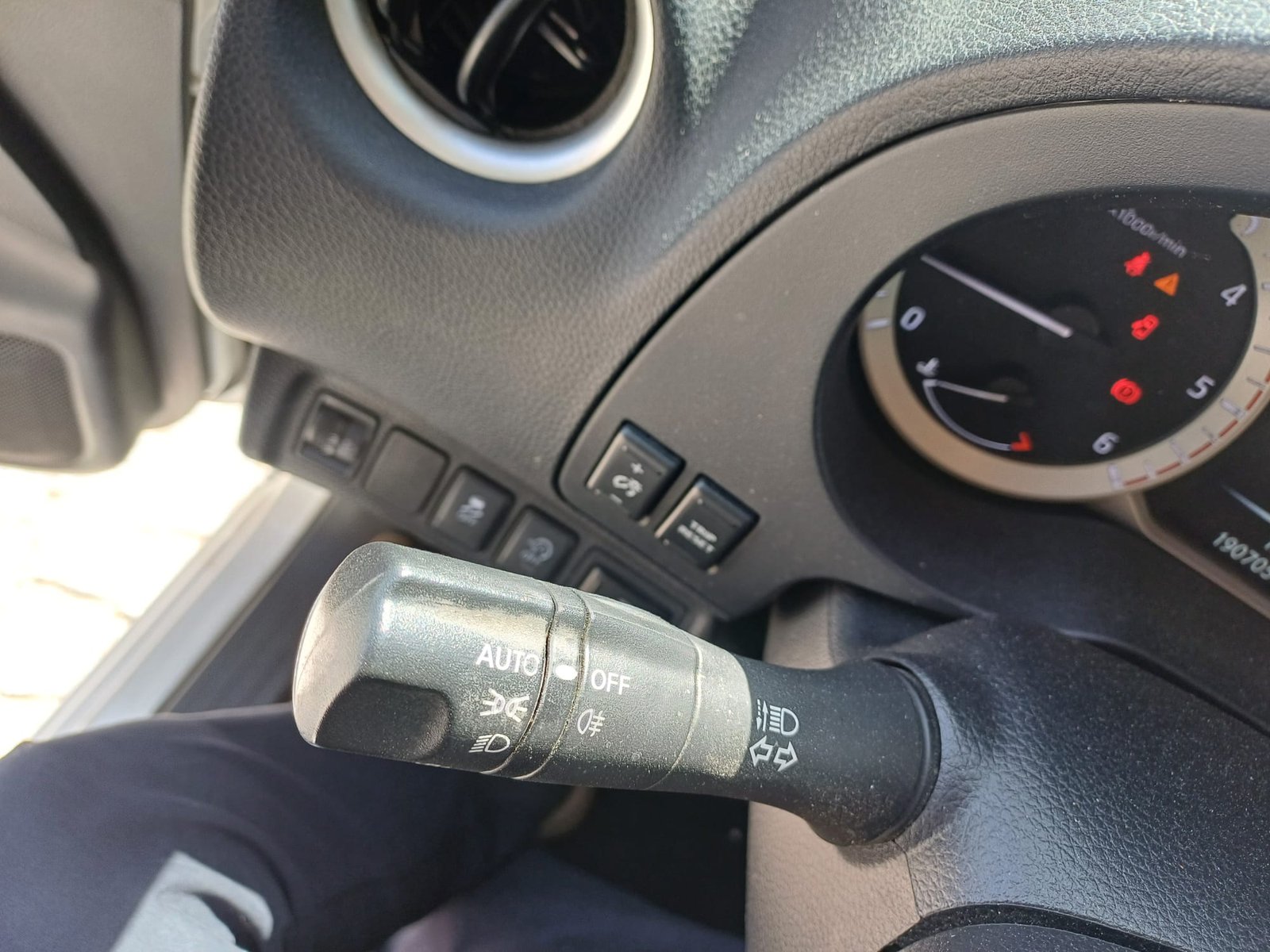 
								NISSAN NAVARA NP 300 2018 full									