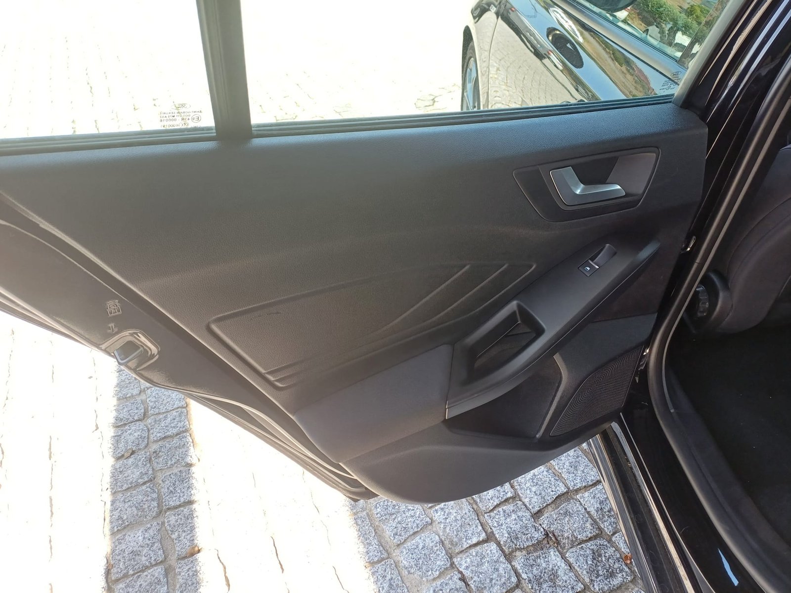 
								FORD FOCUS 1.5 TDCI 120CV STLINE full									