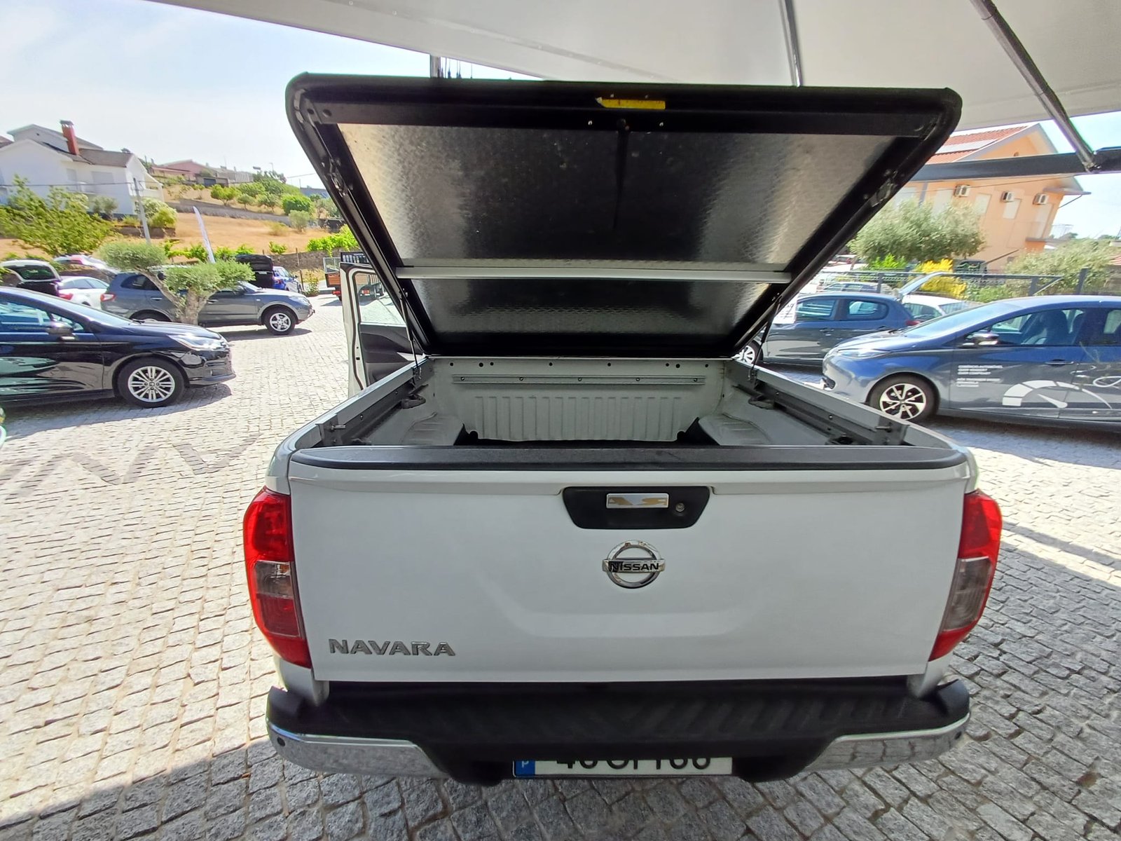 
								NISSAN NAVARA NP 300 2018 full									