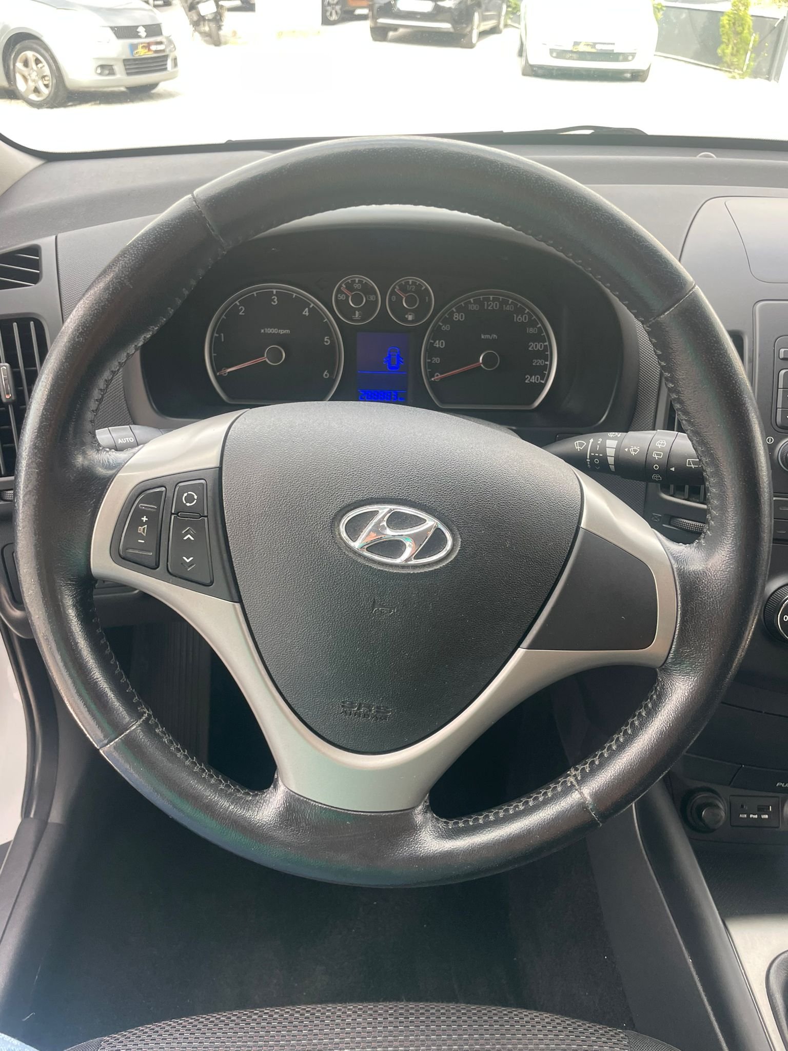 
								Hyundai i30 completo									