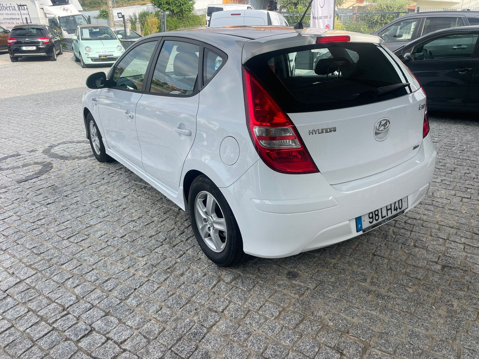 
								Hyundai i30 completo									
