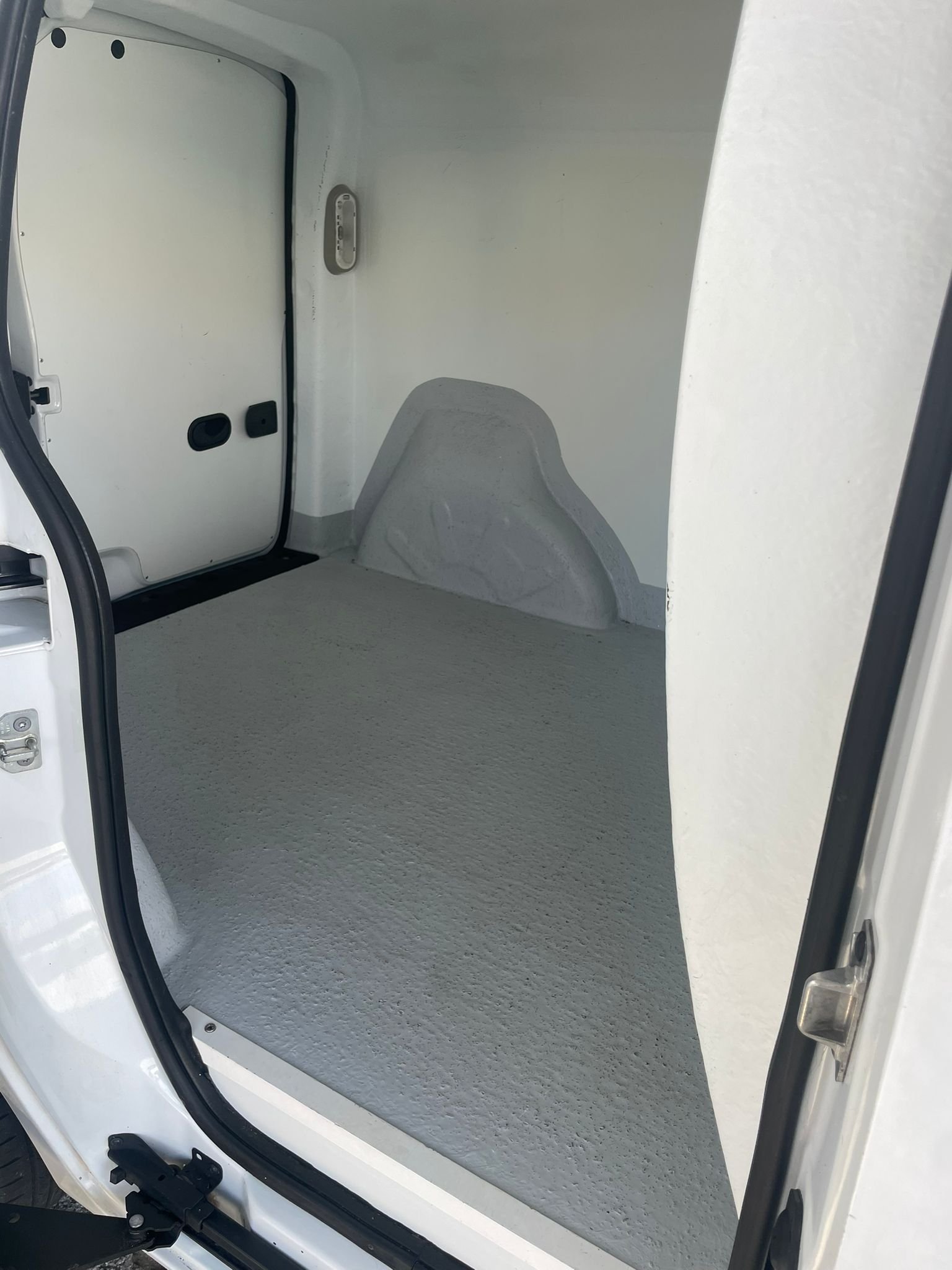 
								Renault Kangoo 2018 full									