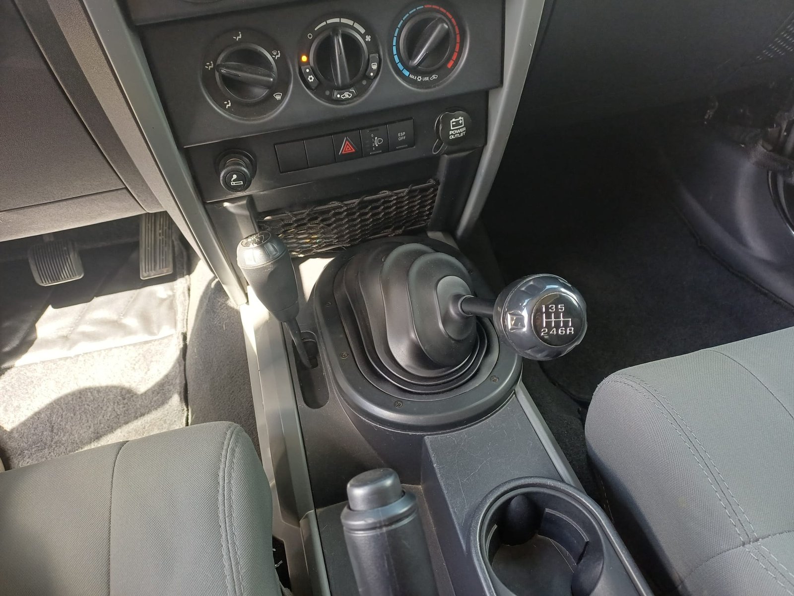 
								JEEP WRANGLER 2.8 CRD 177CV full									
