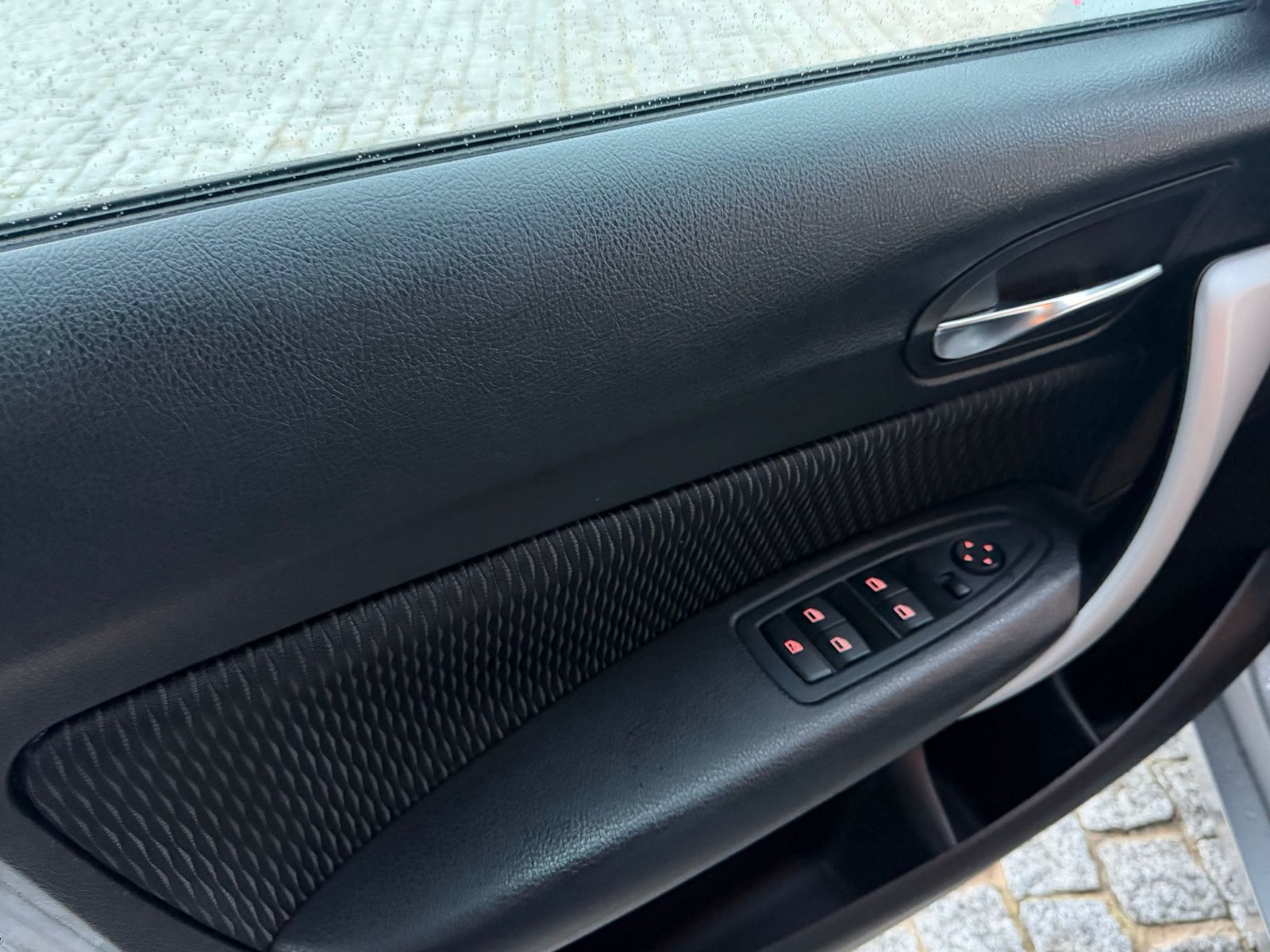 
								BMW SERIE 1 118D 2012 completo									