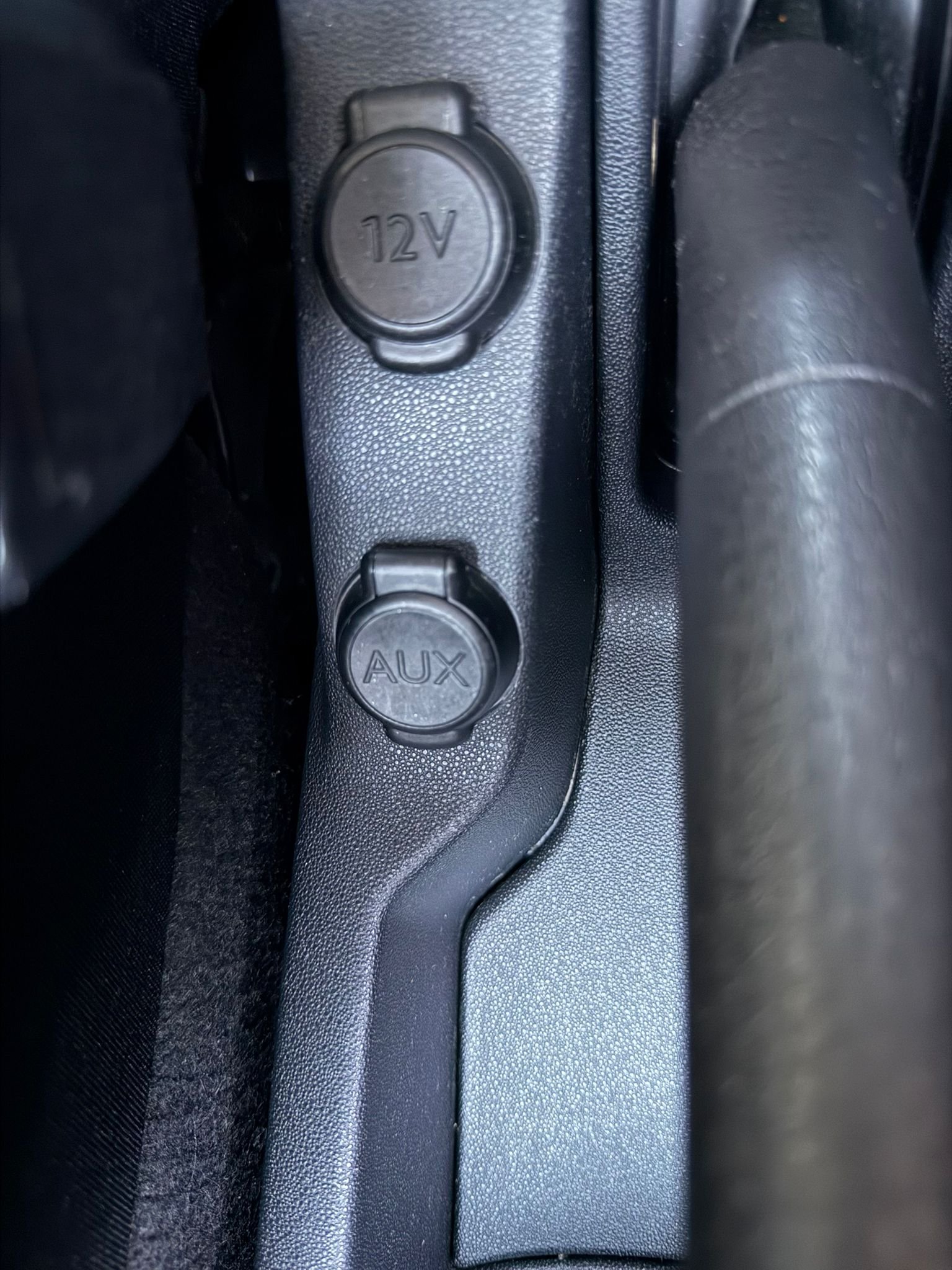 
								CITROEN C3 2012 completo									