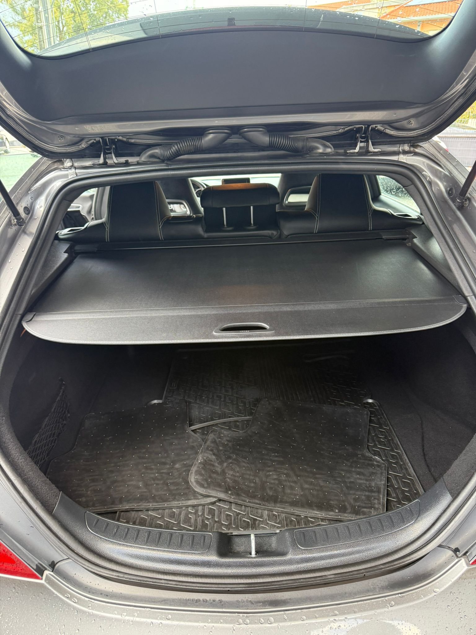 
								MERCEDES – BENZ CLA SHOOTING 180 2018 completo									