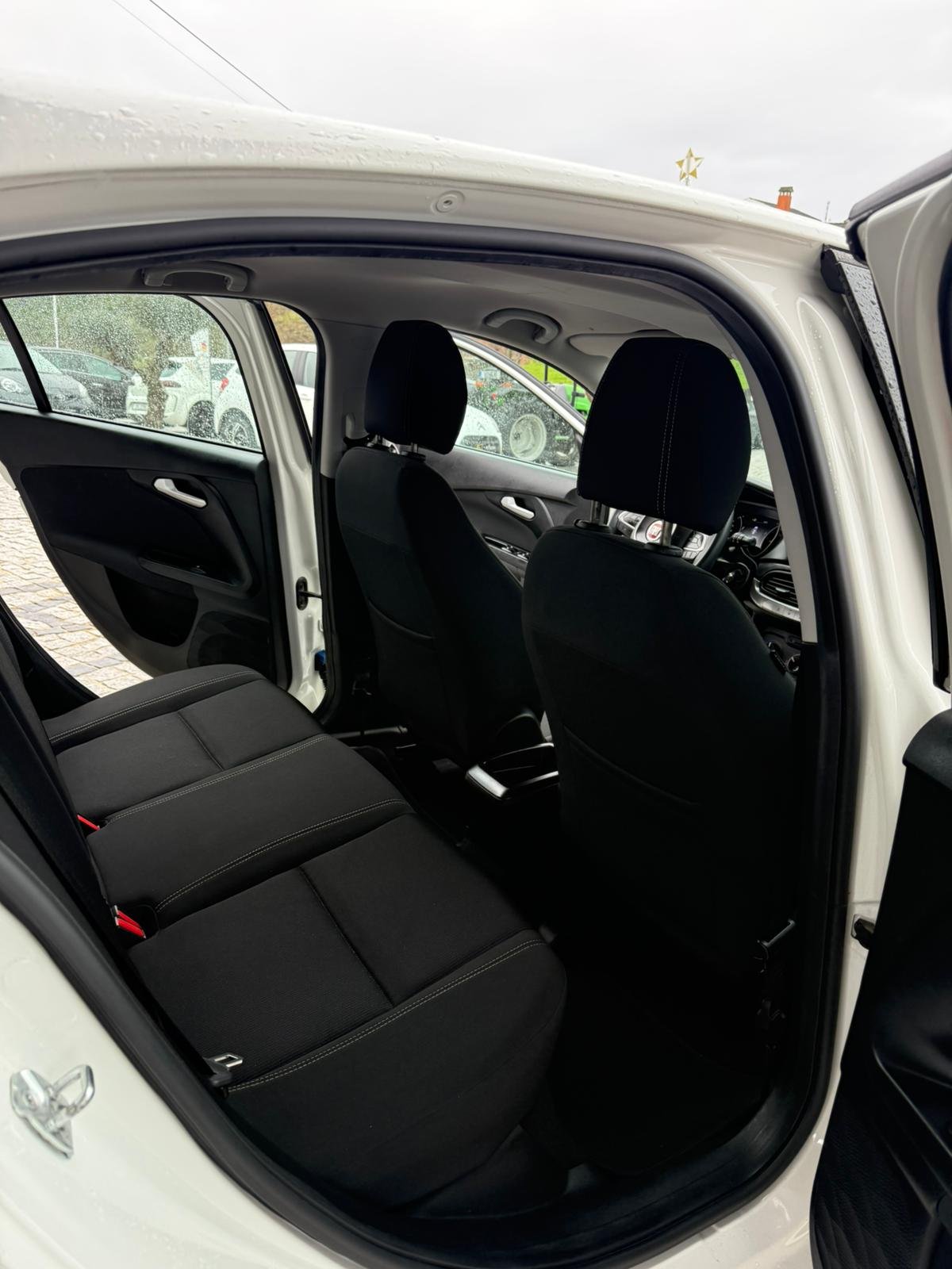 
								FIAT TIPO 2016 completo									