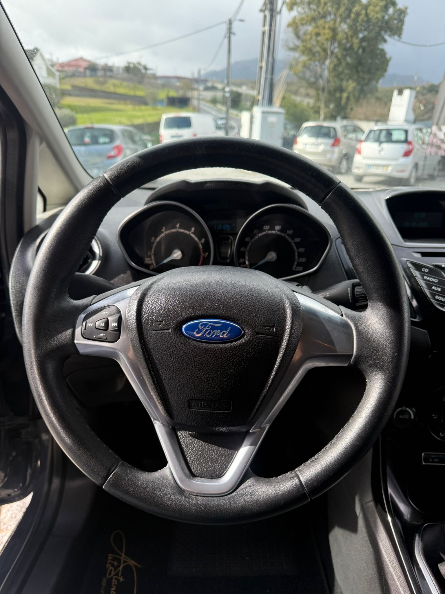 
								FORD FIESTA 1.0 TI – VCT TREND completo									