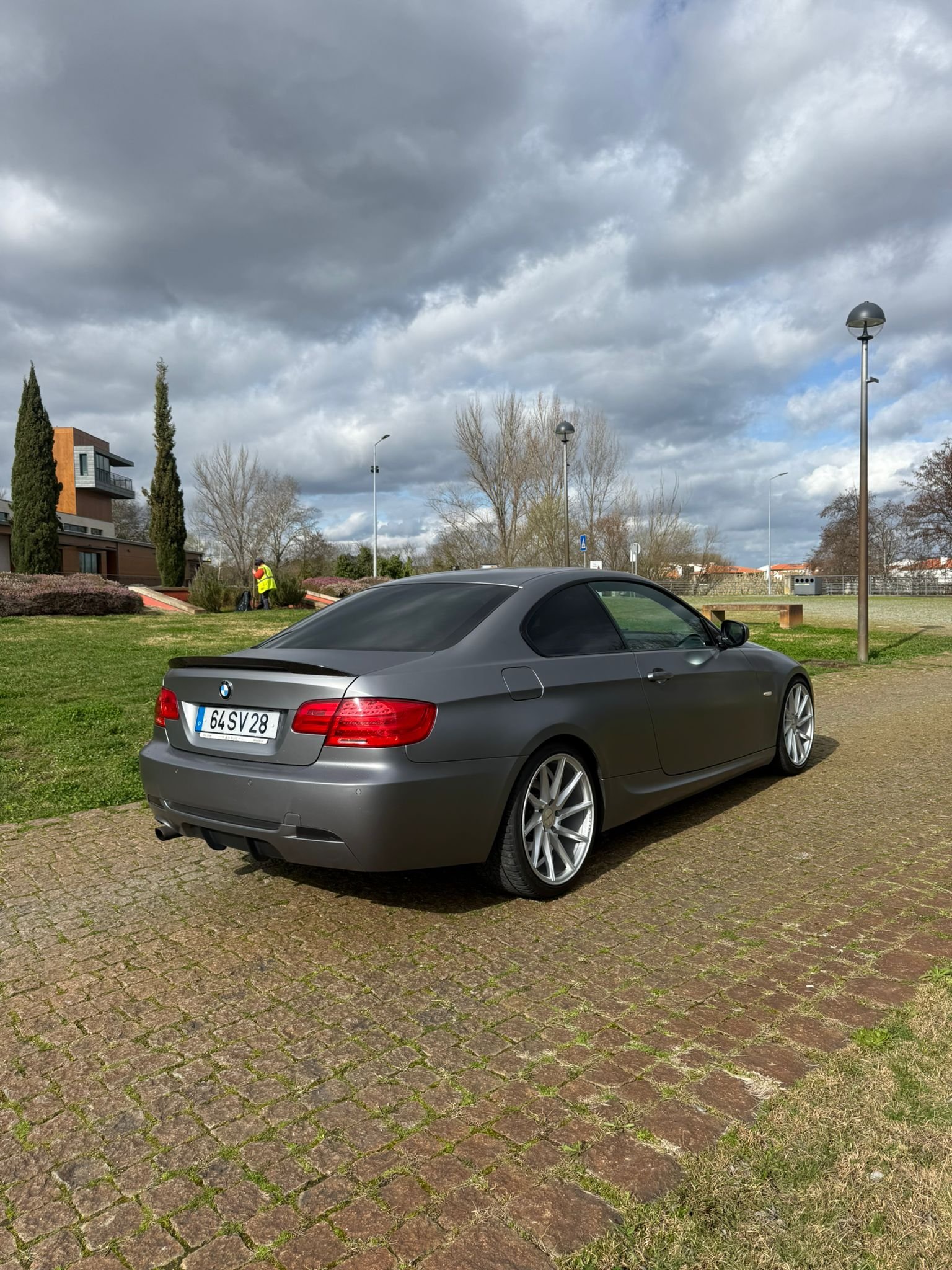 
								BMW 320 COUPE PACK M LCI 2012 completo									