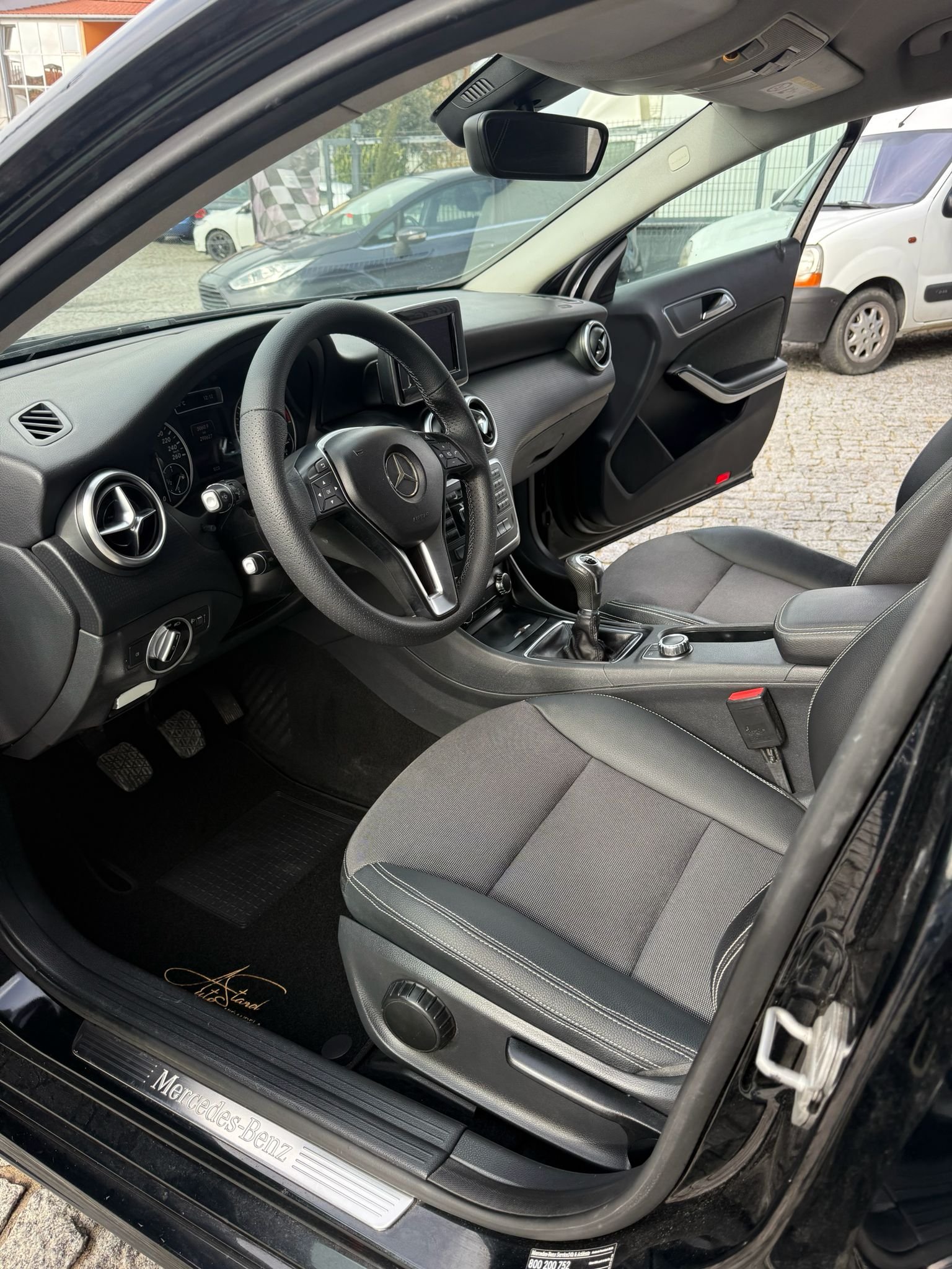 
								MERCEDES – BENZ A180 CDI 2014 completo									