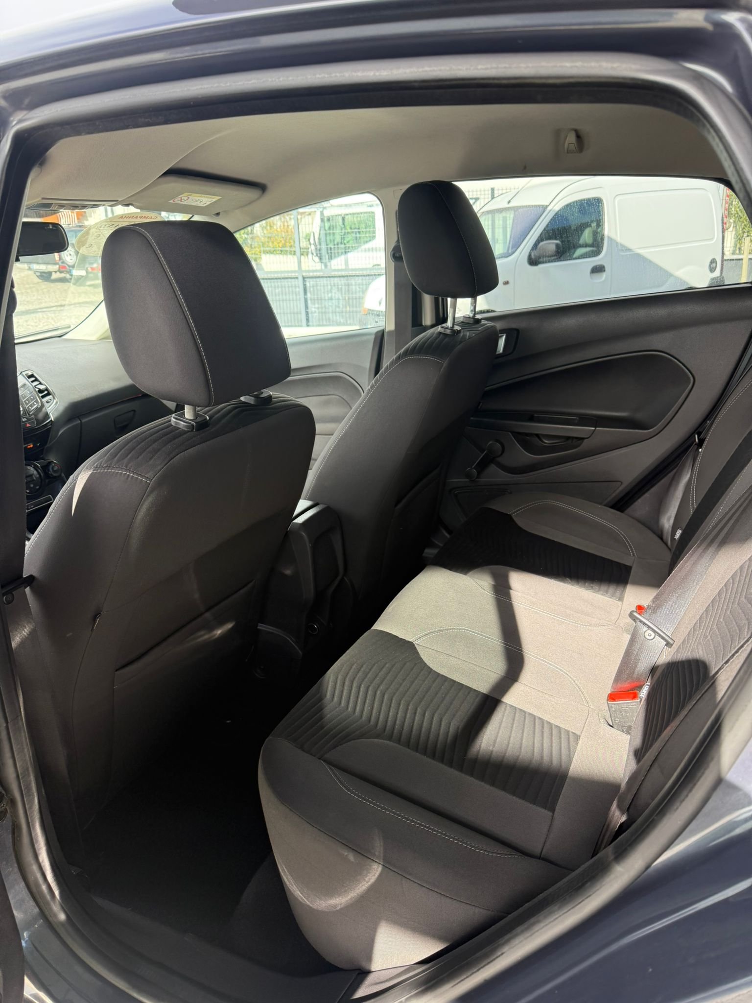 
								FORD FIESTA 1.0 TI – VCT TREND completo									