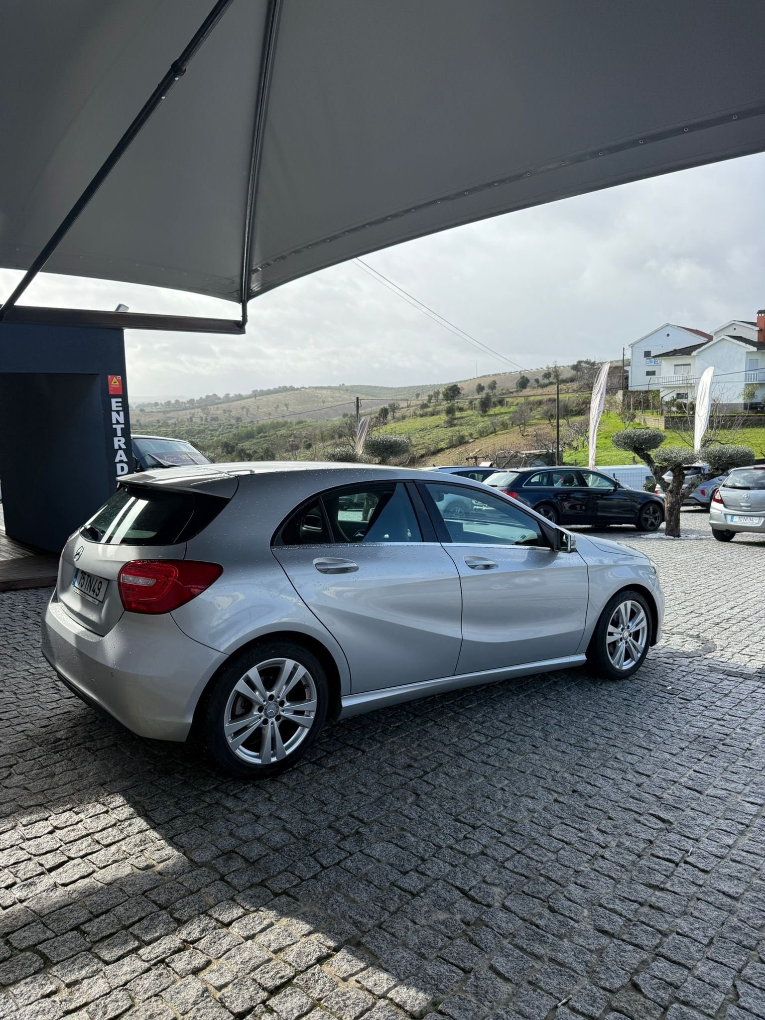 
								MERCEDES – BENZ A180 2015 completo									