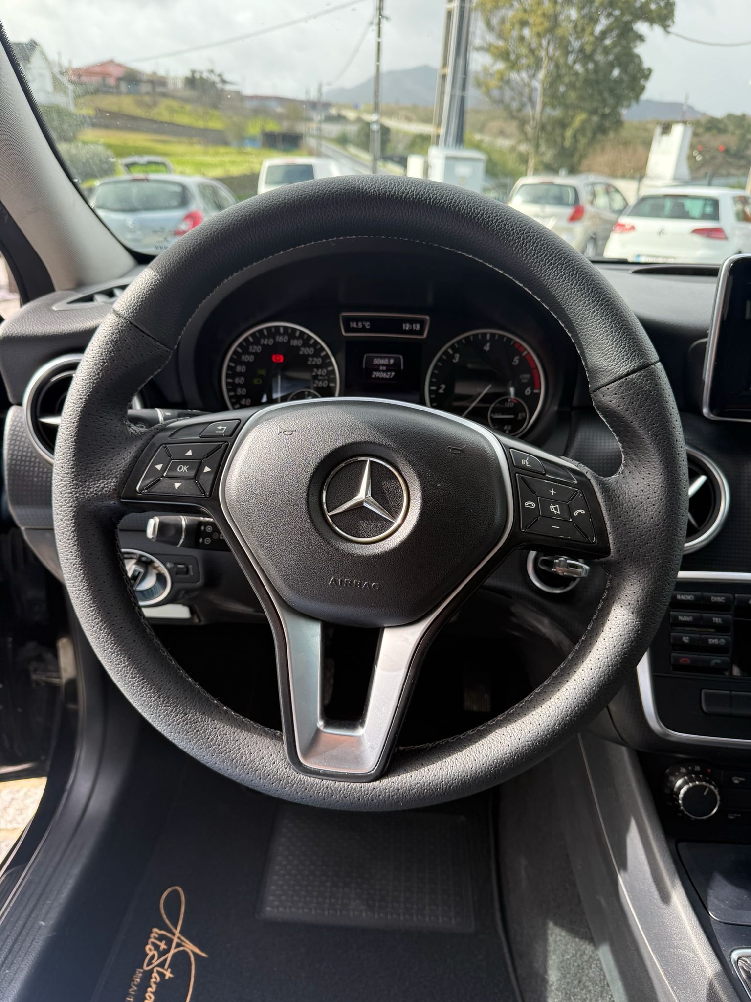
								MERCEDES – BENZ A180 CDI 2014 completo									