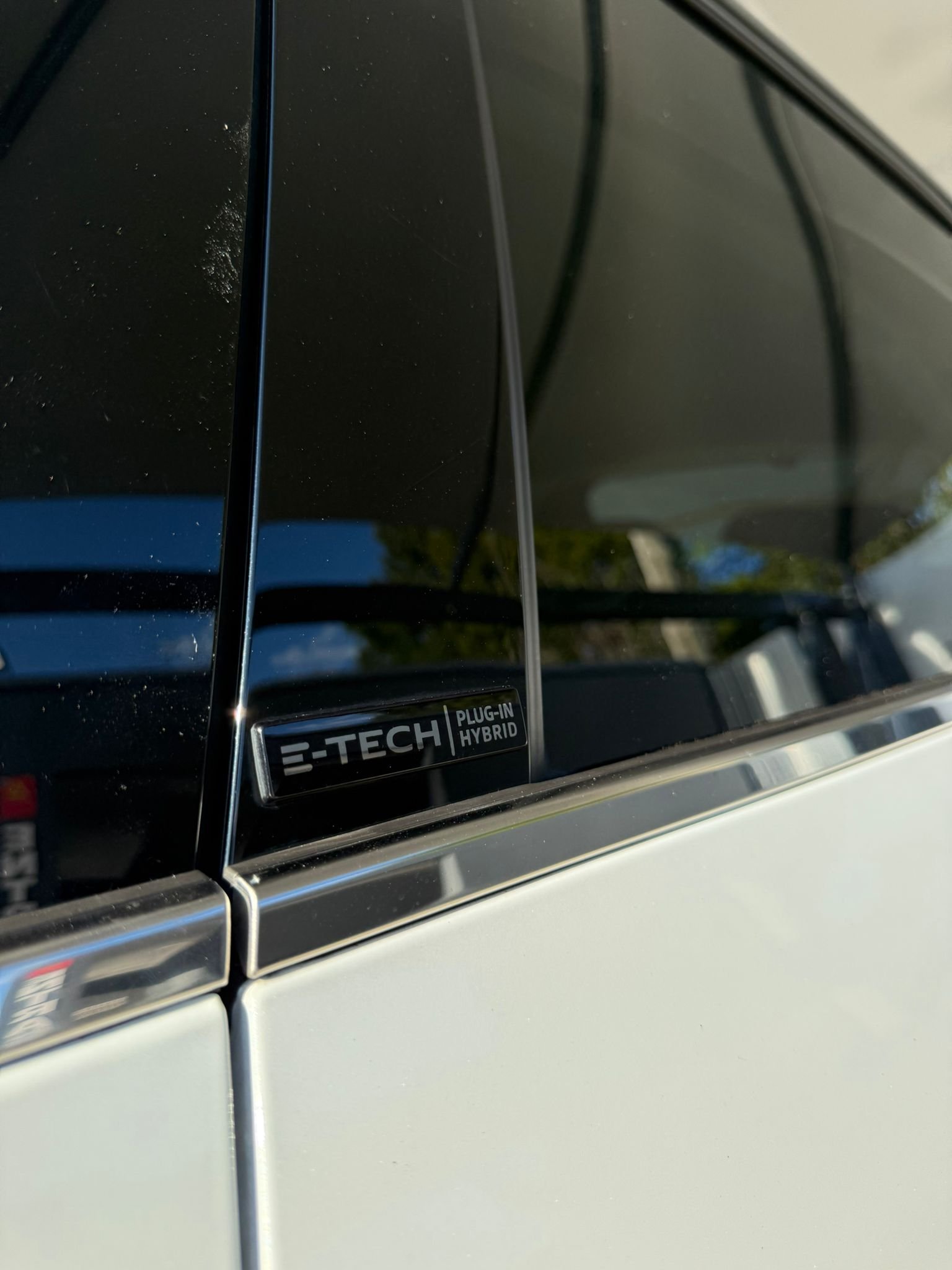 
								RENAULT CAPTUR 2020 E – TECH PLUG – IN HYBRID completo									