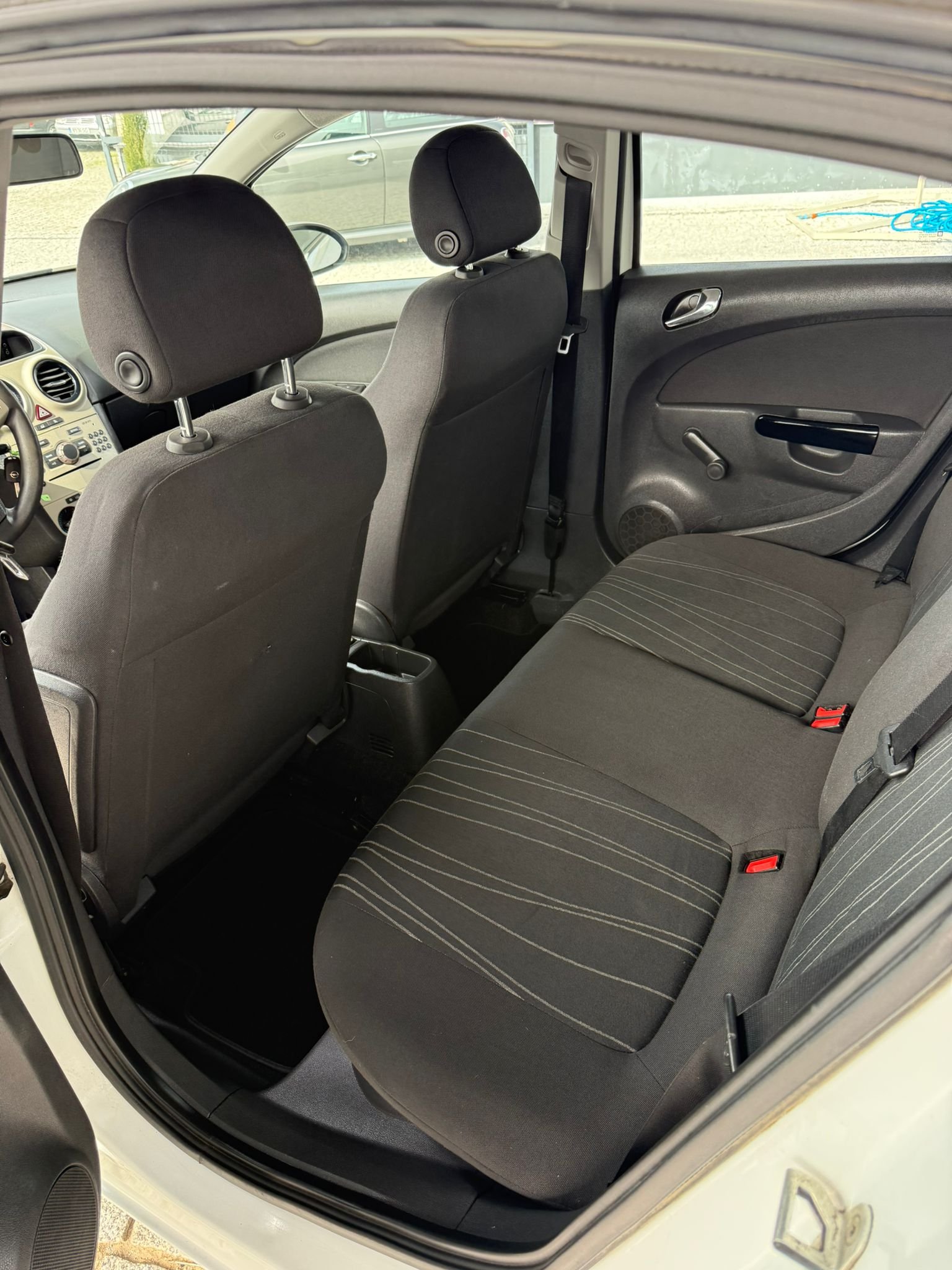 
								OPEL CORSA D completo									