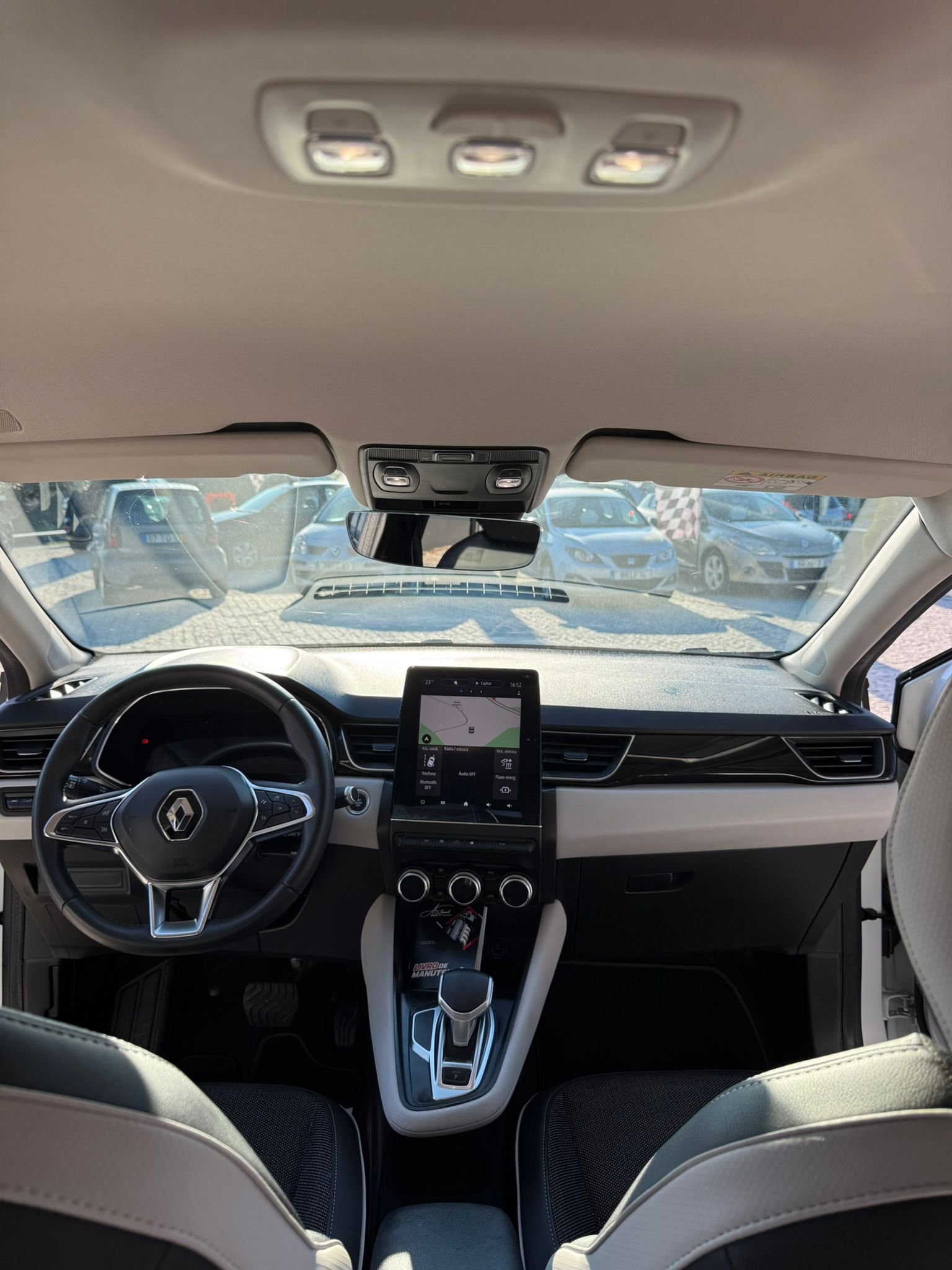 
								RENAULT CAPTUR 2020 E – TECH PLUG – IN HYBRID completo									