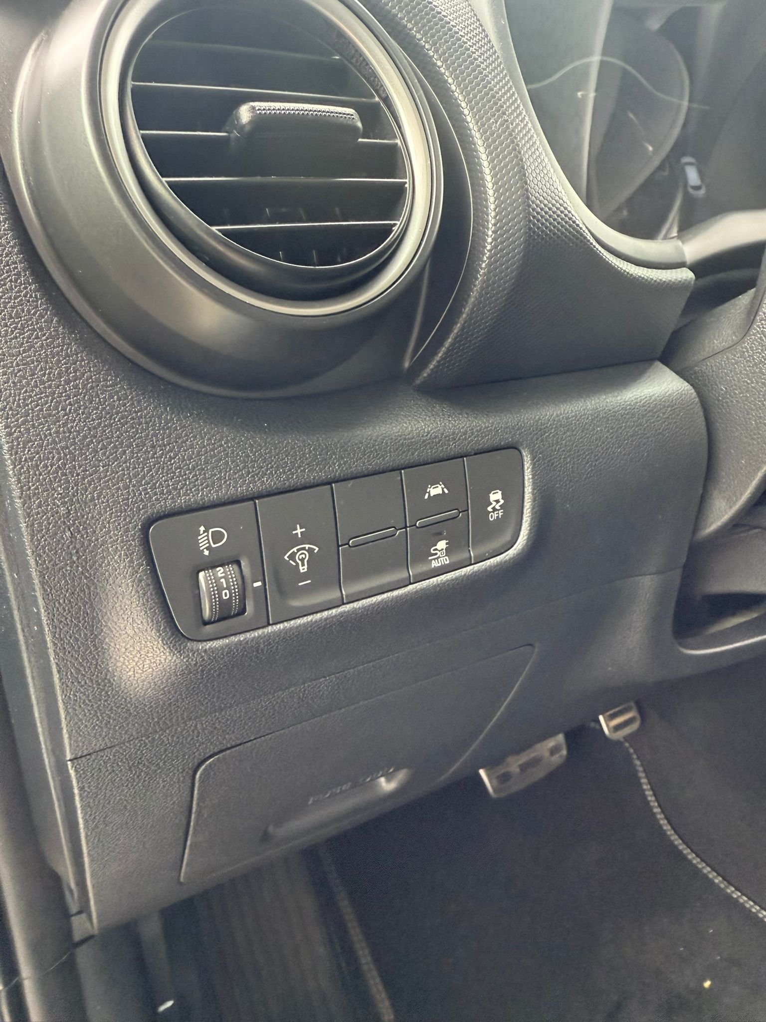 
								HYUNDAI KONA BLUE-DRIVE  2020 completo									