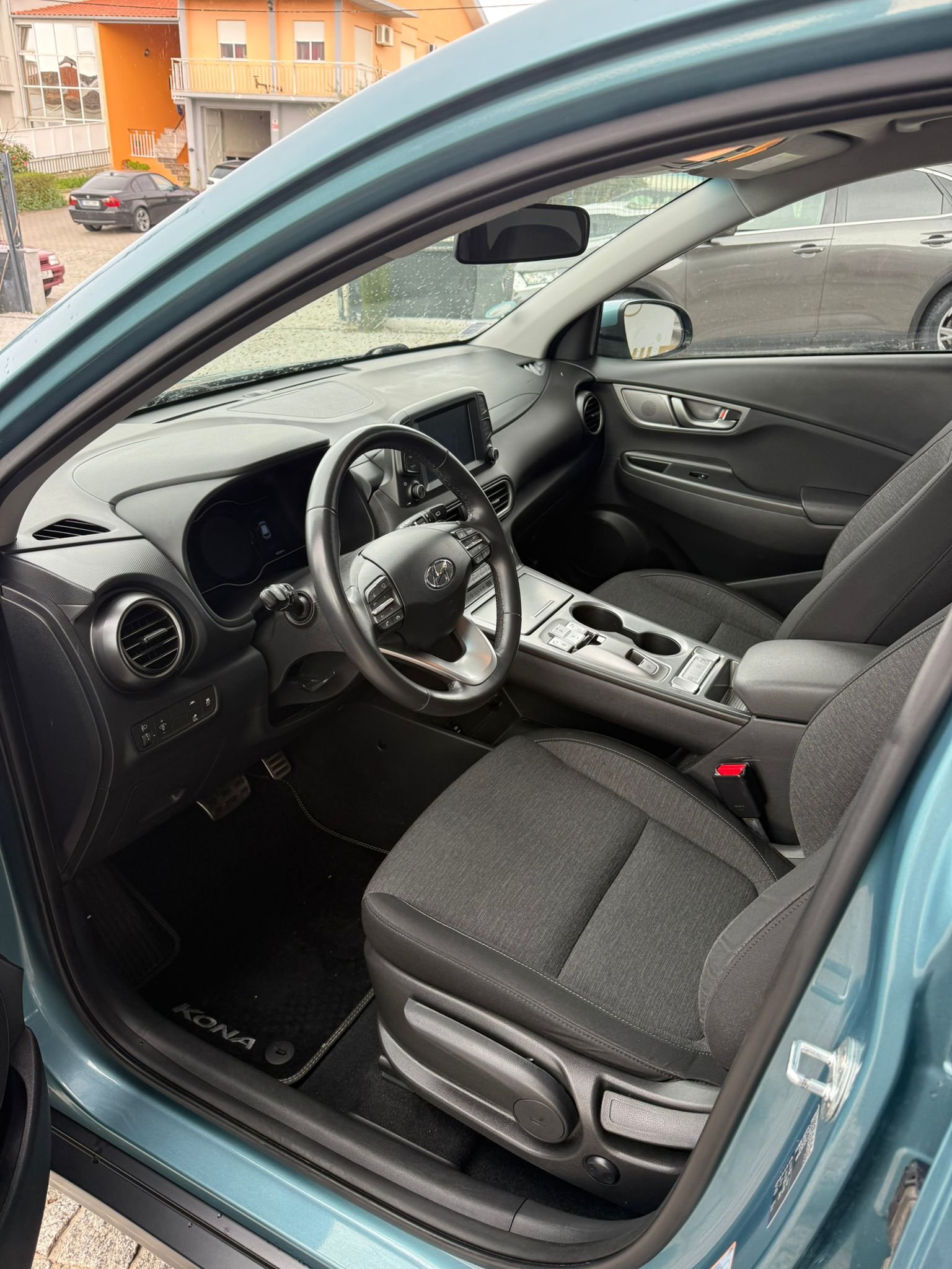 
								HYUNDAI KONA BLUE-DRIVE  2020 completo									