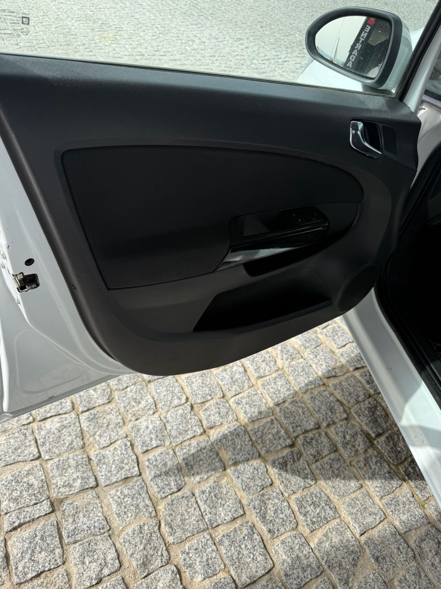 
								OPEL CORSA D completo									