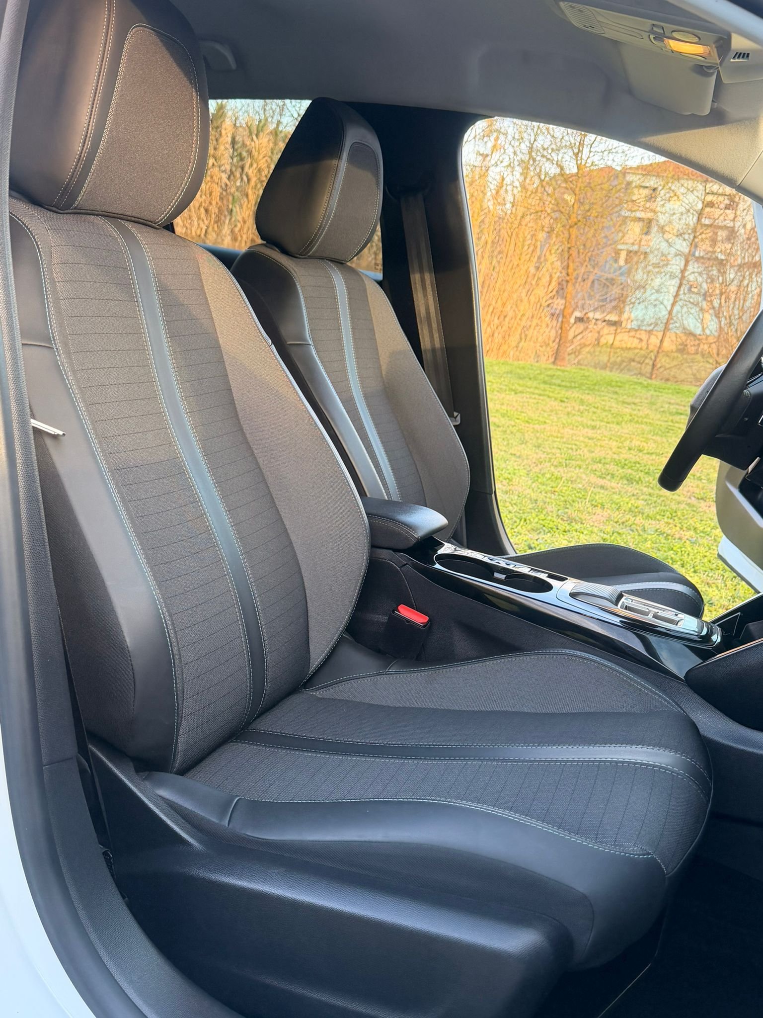 
								PEUGEOT 208 2022 completo									