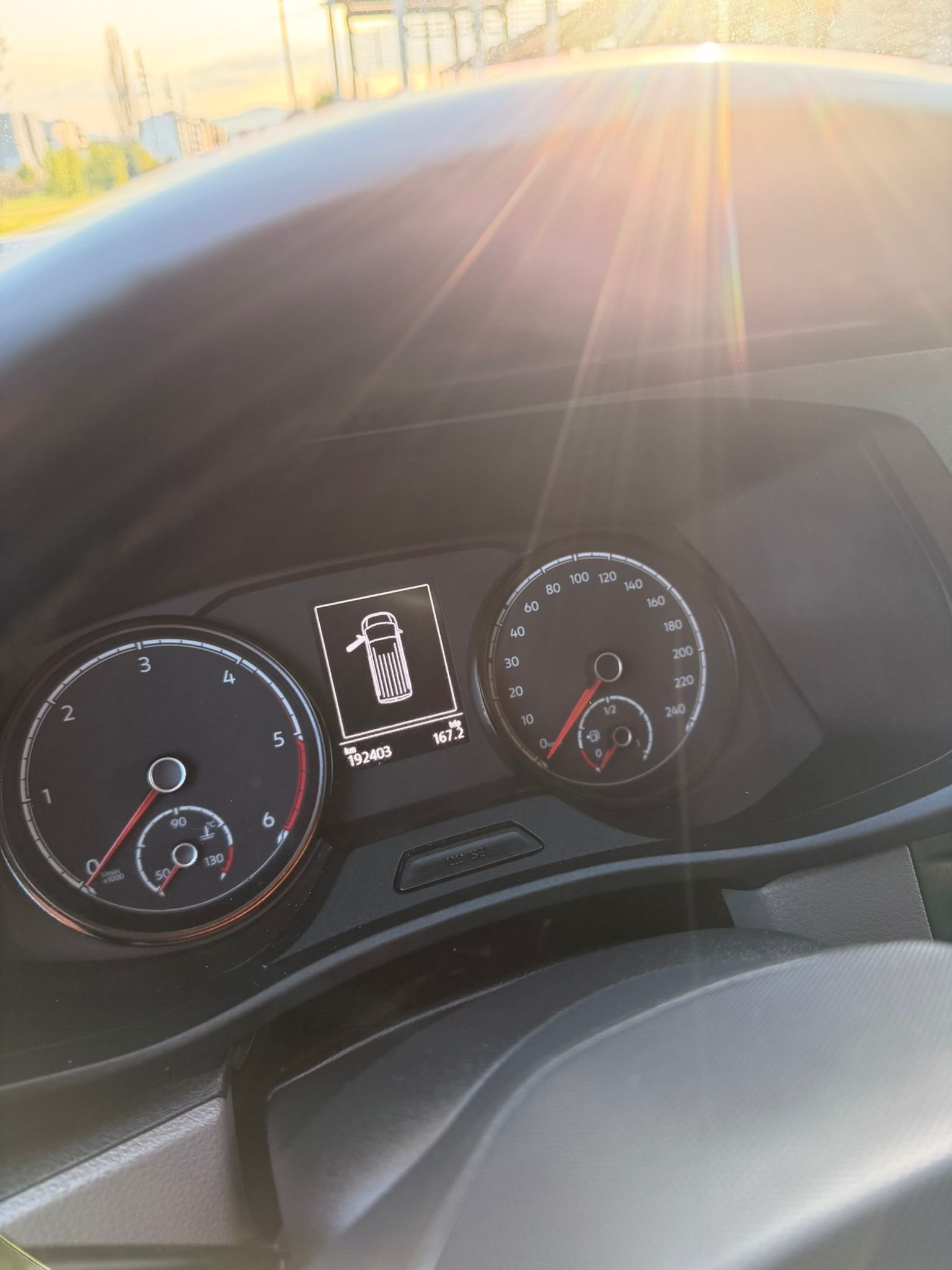 
								VW TRANSPORTER 6 LUGARES 2020 completo									