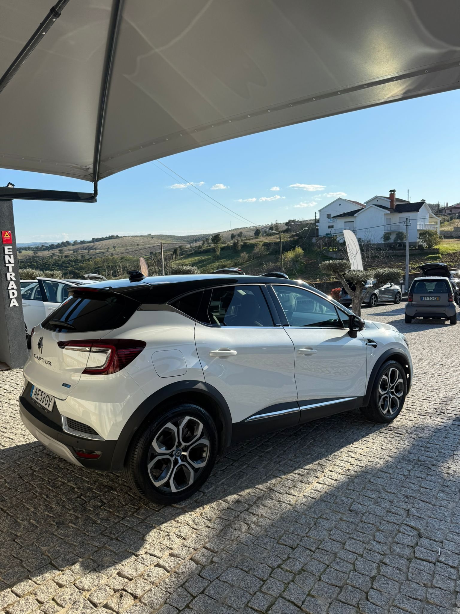 
								RENAULT CAPTUR 2020 E – TECH PLUG – IN HYBRID completo									