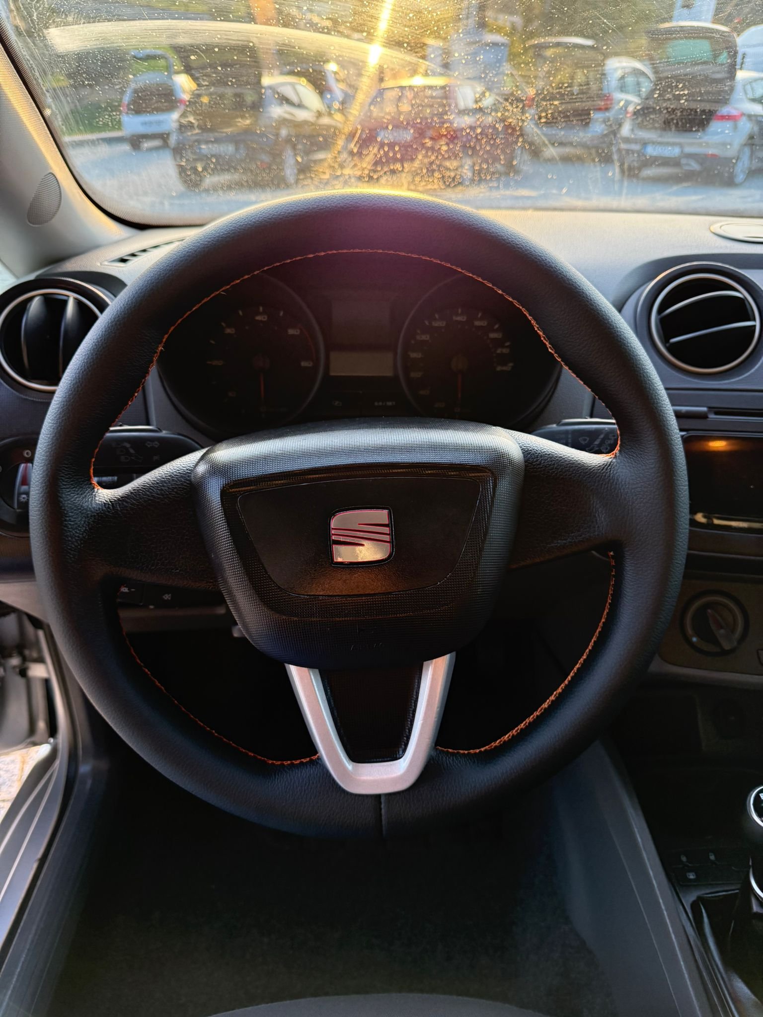 
								SEAT IBIZA 6J 2011 completo									