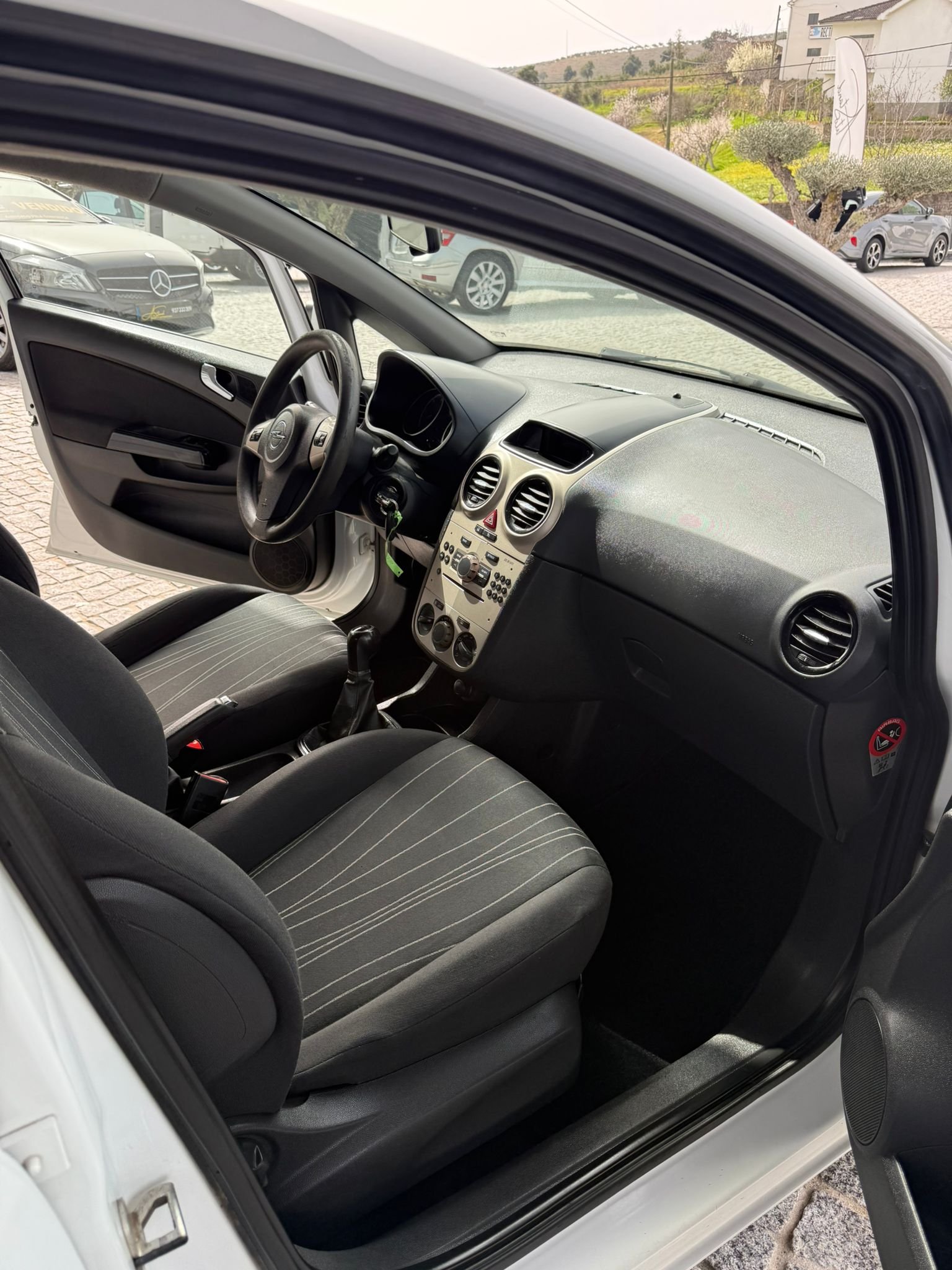 
								OPEL CORSA D completo									