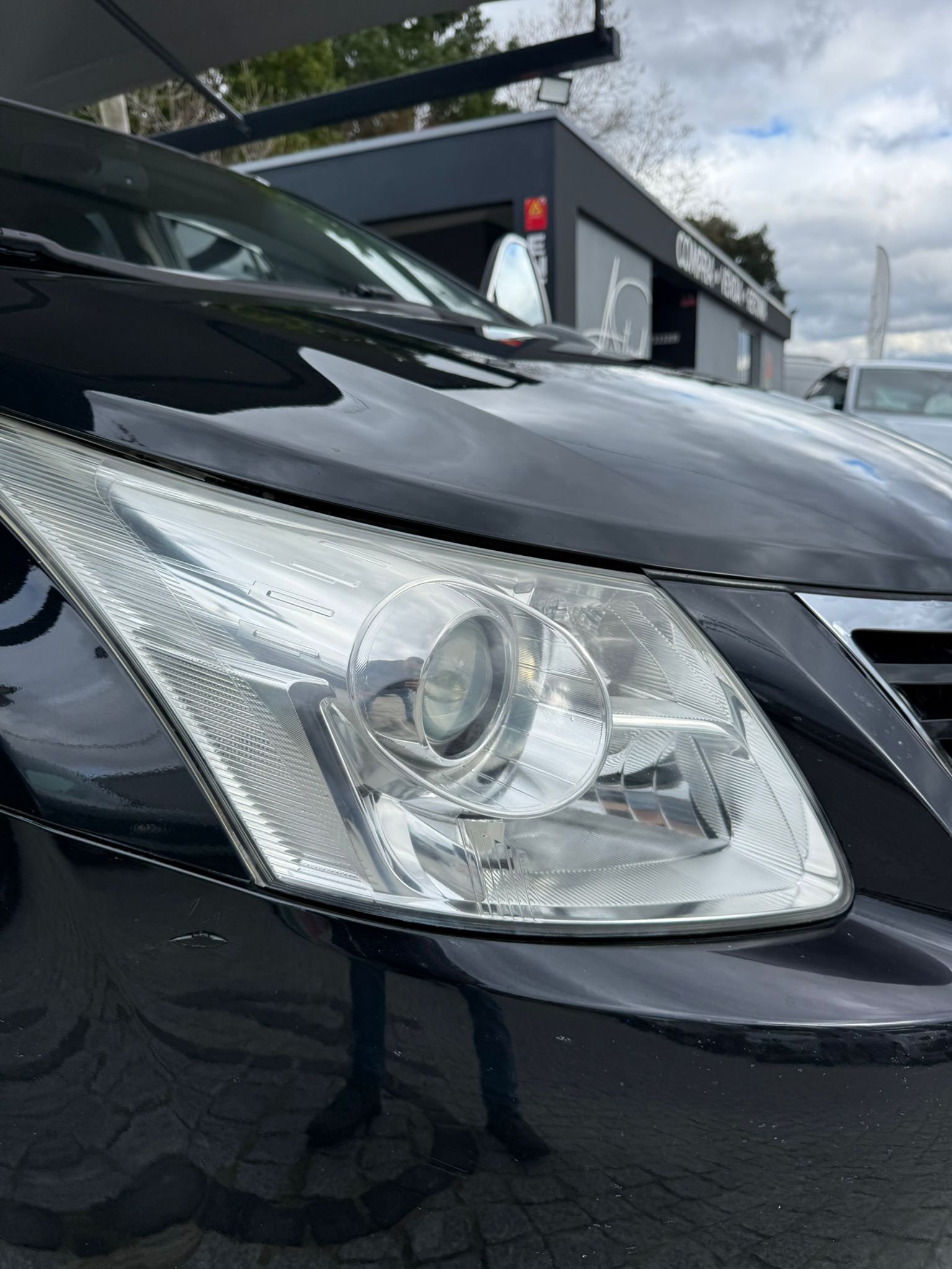 
								TOYOTA AVENSIS 2010 completo									