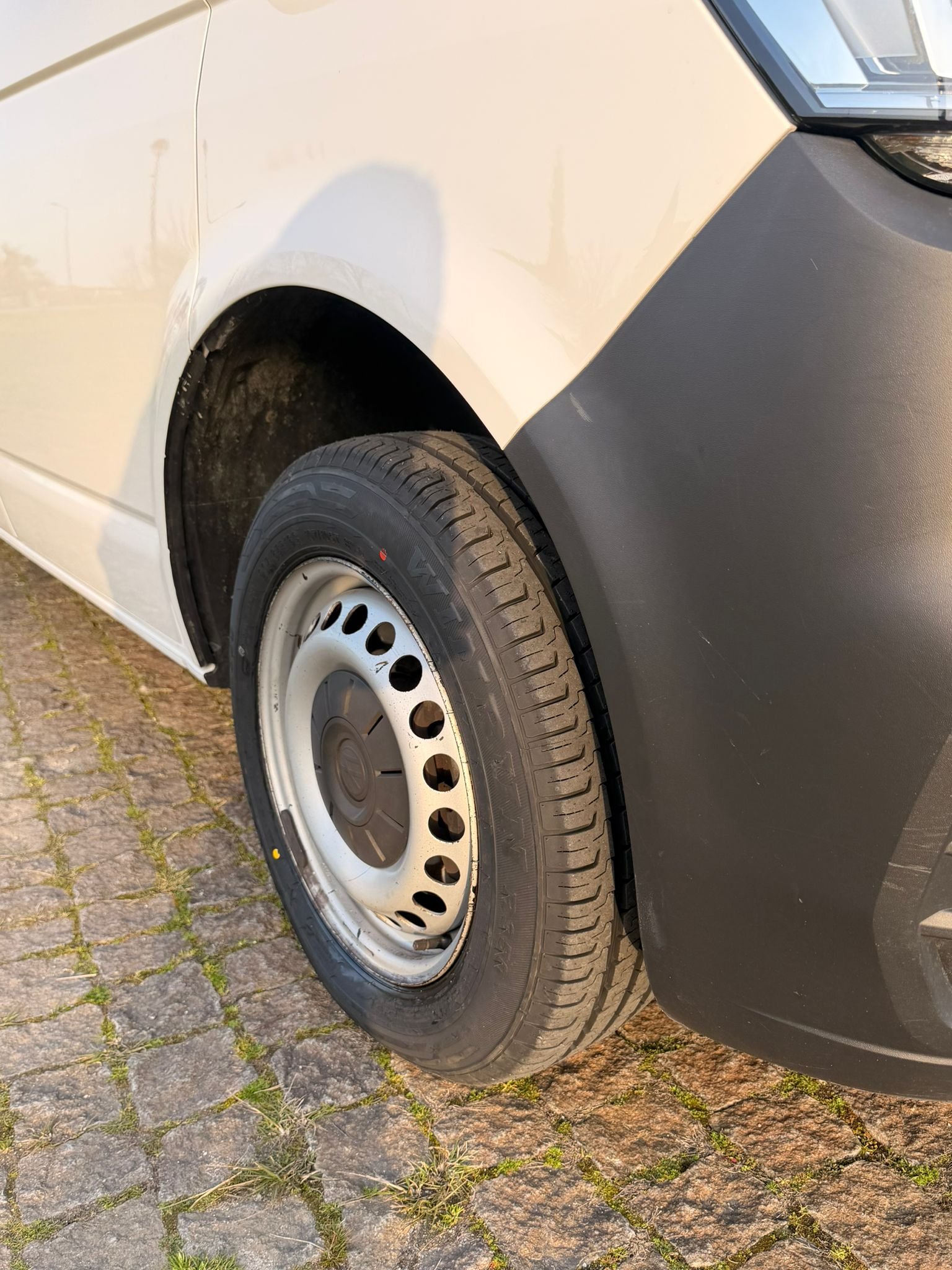 
								VW TRANSPORTER 6 LUGARES 2020 completo									