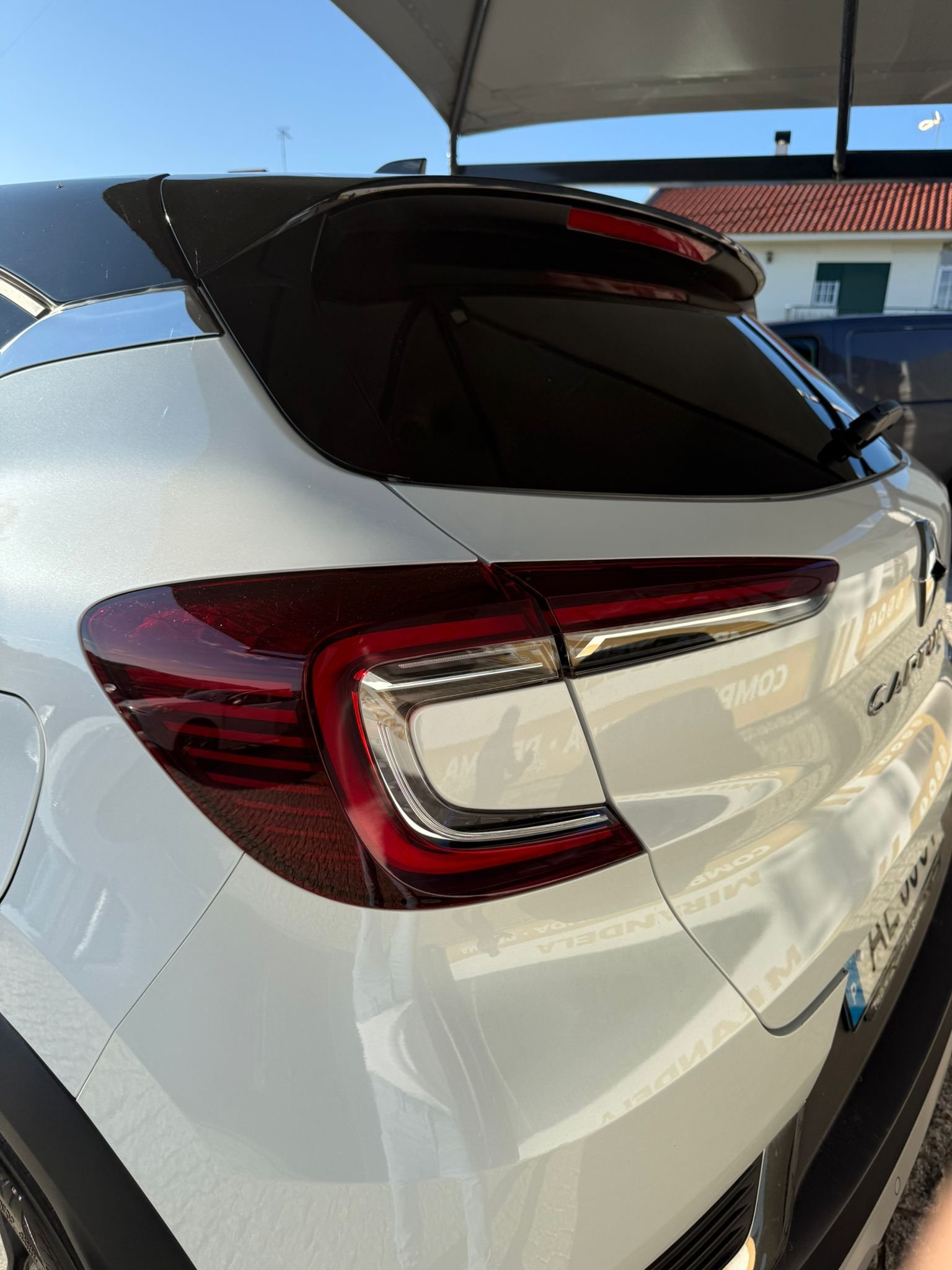 
								RENAULT CAPTUR 2020 E – TECH PLUG – IN HYBRID completo									