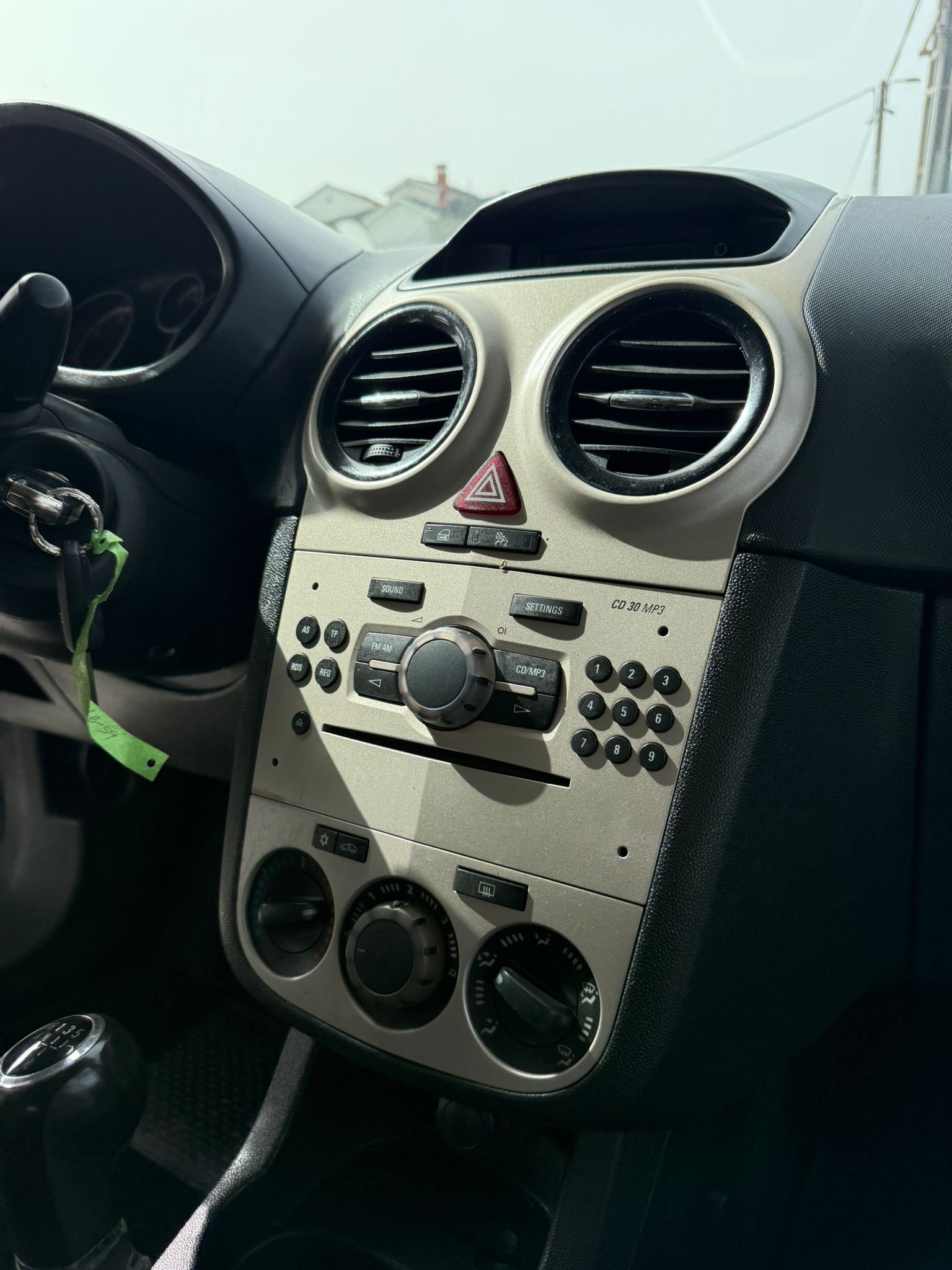 
								OPEL CORSA D completo									