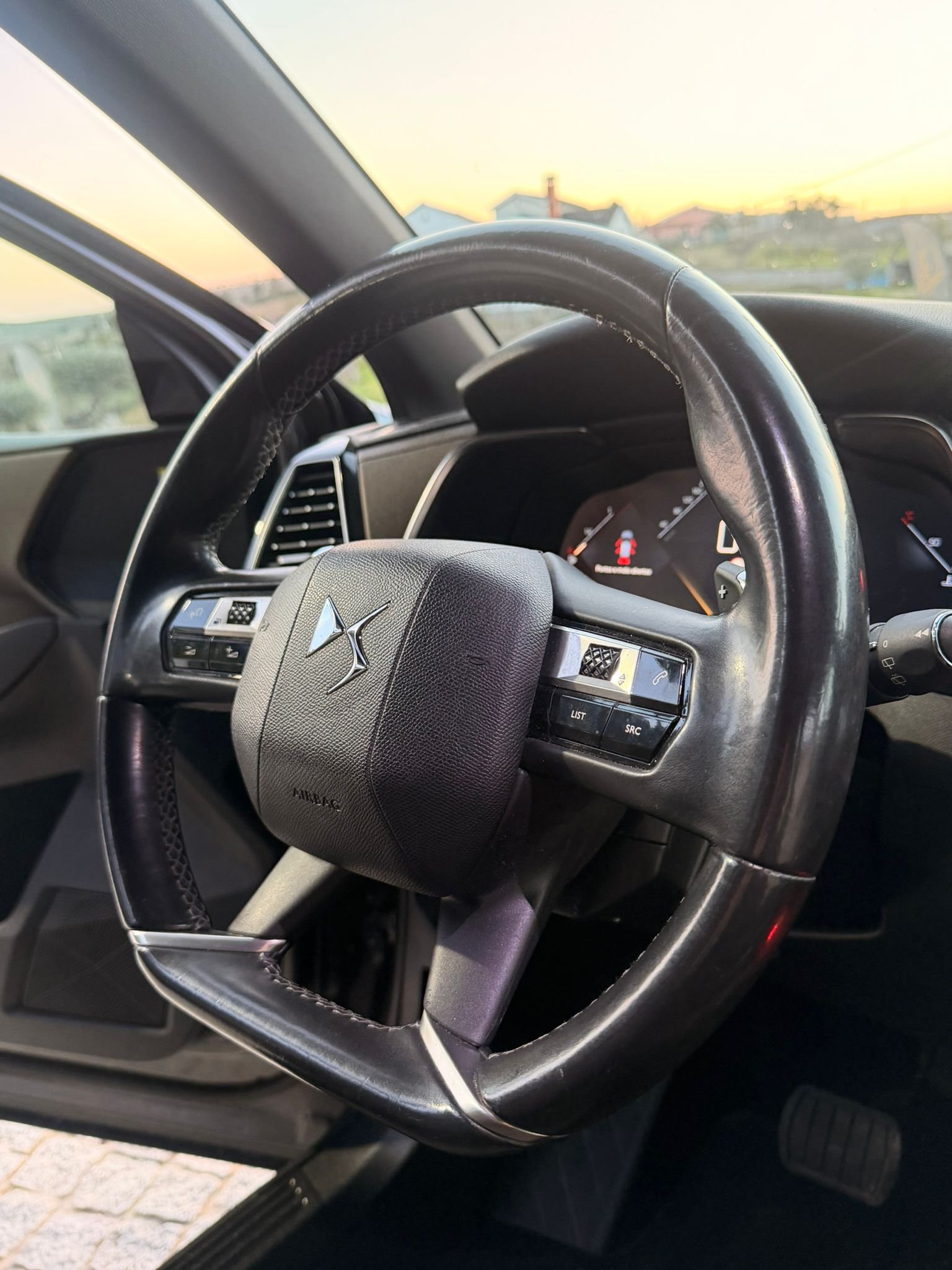 
								DS7 CROSSBACK 2018 completo									