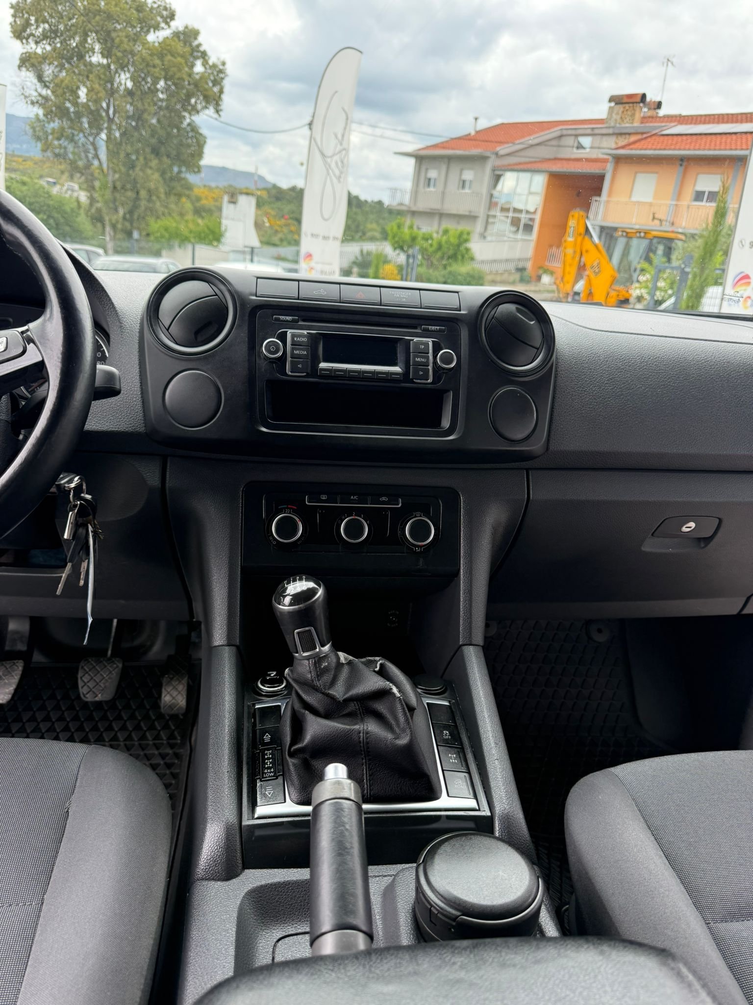 
								VW AMAROK 4X4 2016 completo									