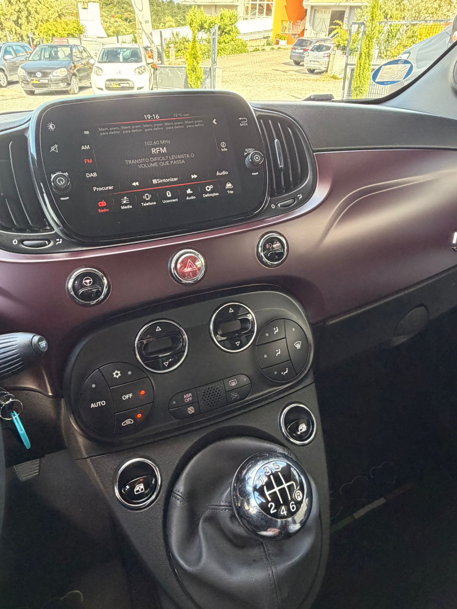 
								FIAT 500 HYBRID 2020 completo									
