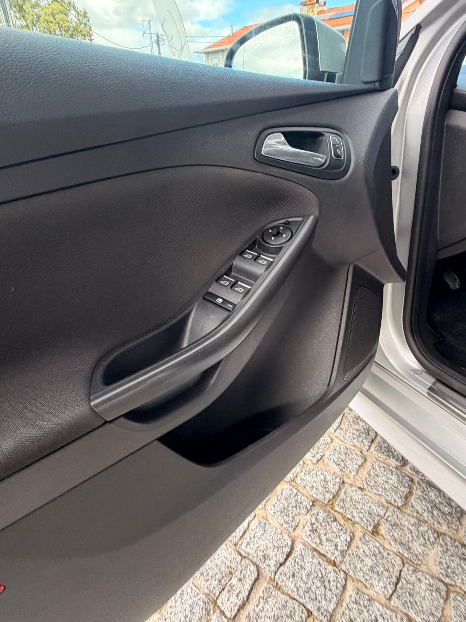 
								FORD FOCUS ST line 2018 completo									